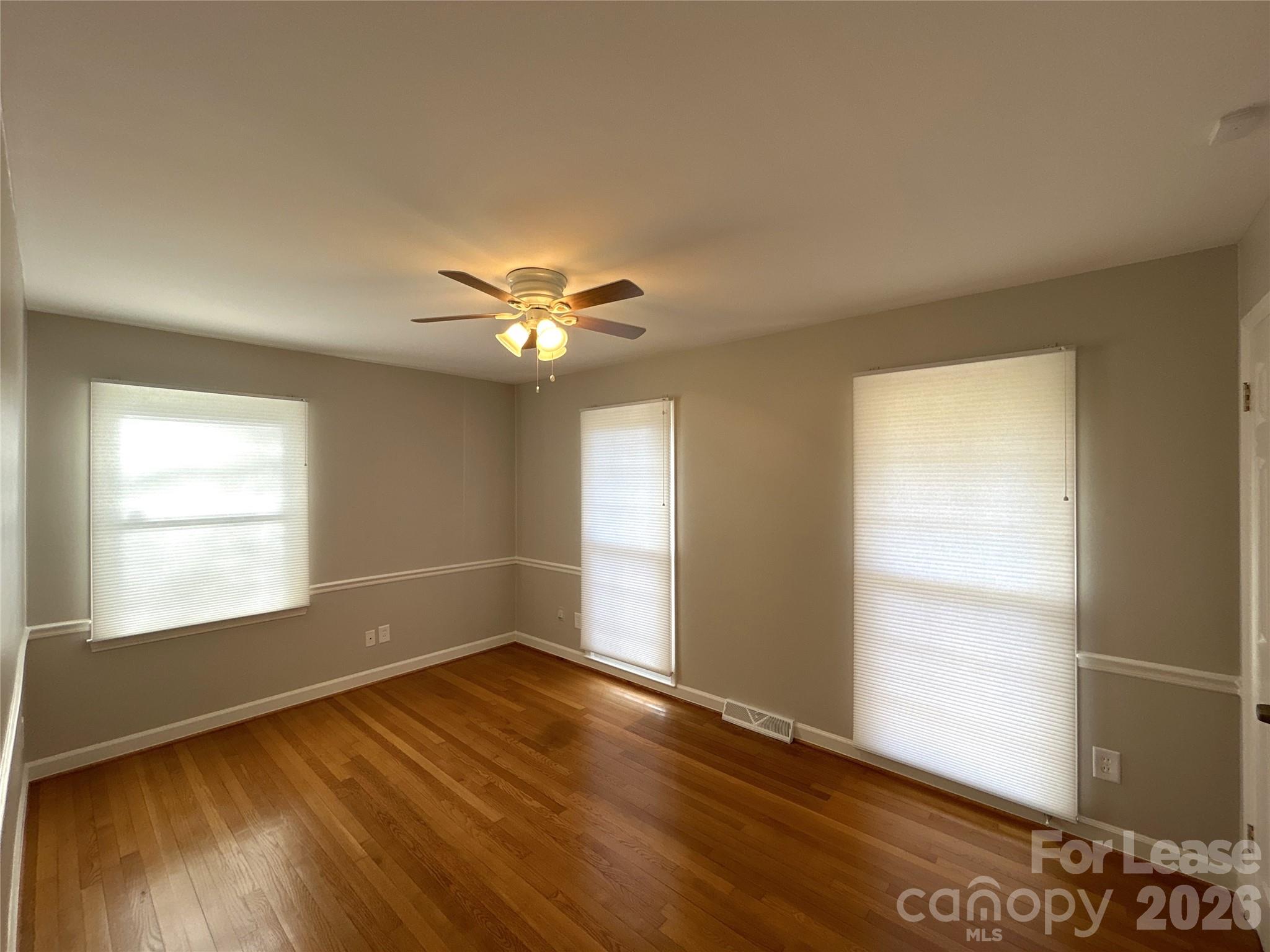 4911 Fairheath Road Property Photo 7