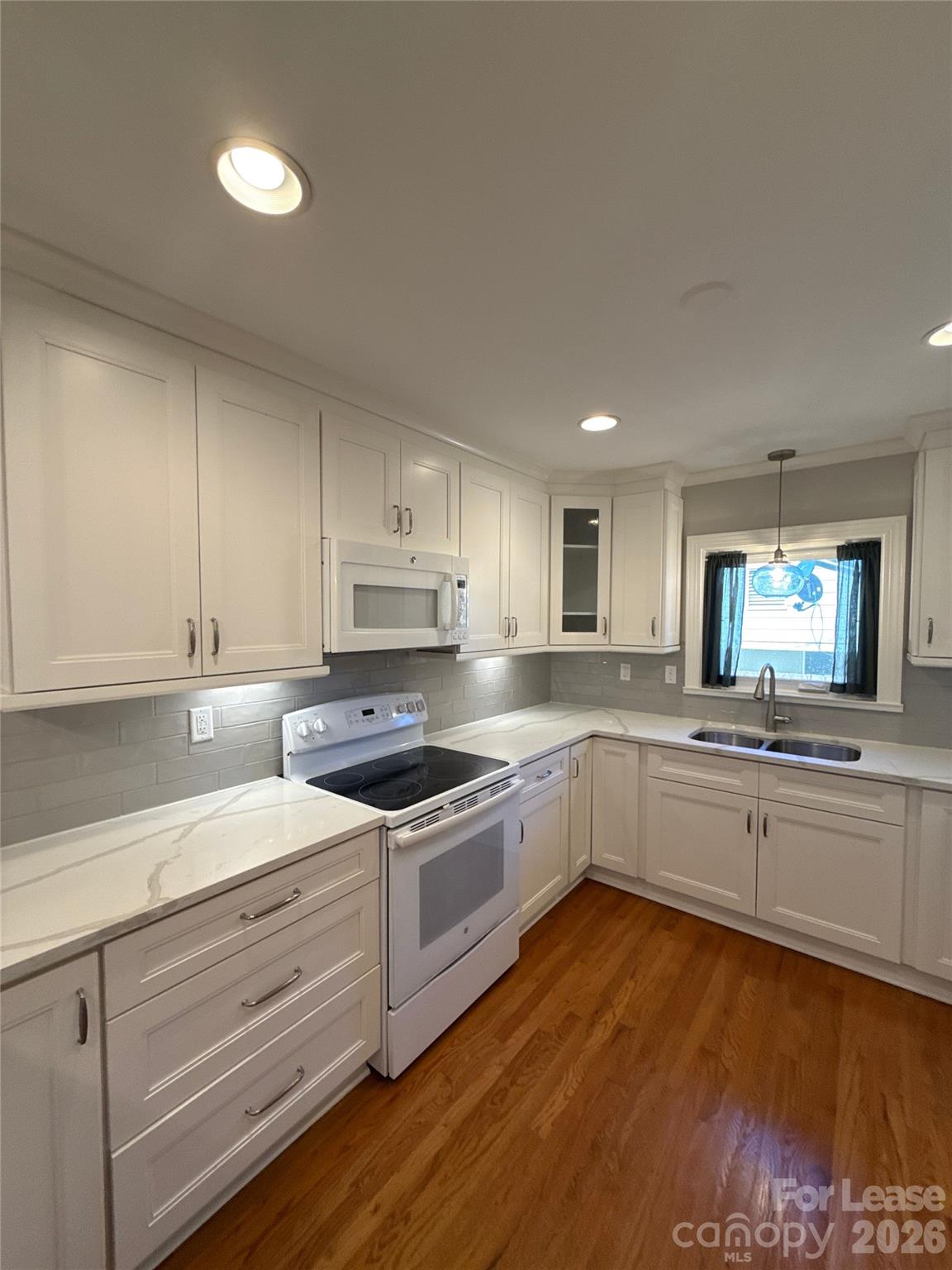 4911 Fairheath Road Property Photo 14