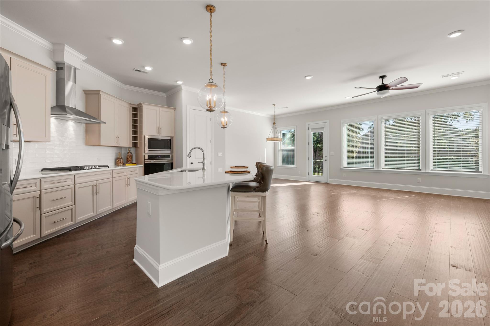 11207 Cobb Creek Court Property Photo 5