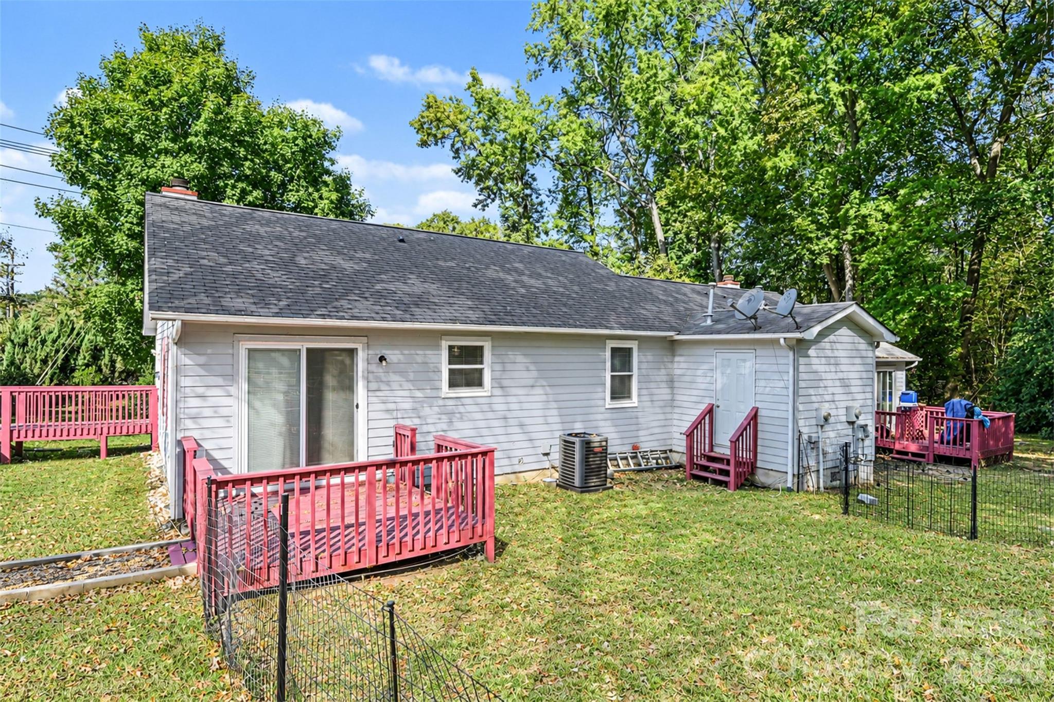 3227 Archdale Drive A Property Photo 17