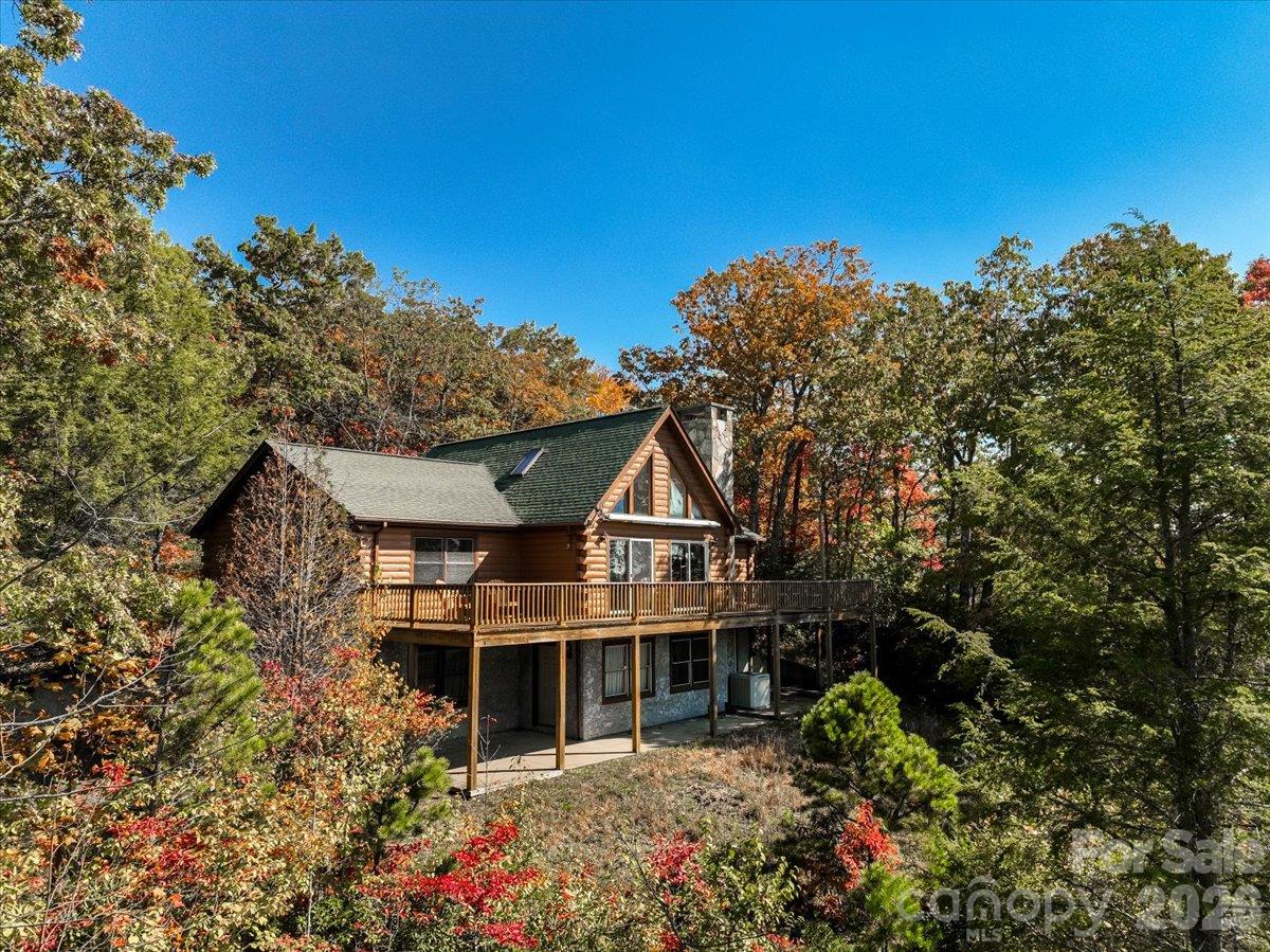 807 Pine Tree Road Property Photo 1