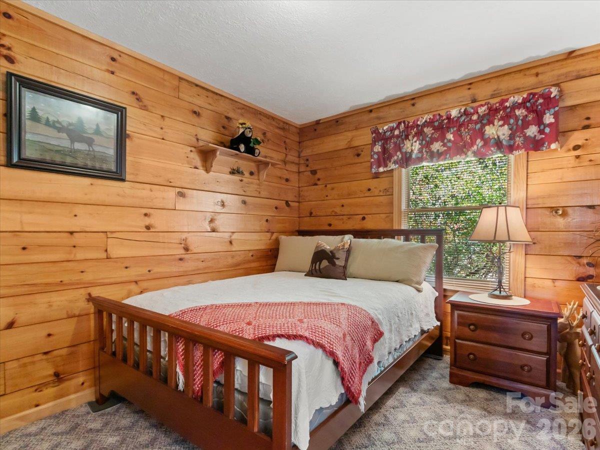 807 Pine Tree Road Property Photo 31