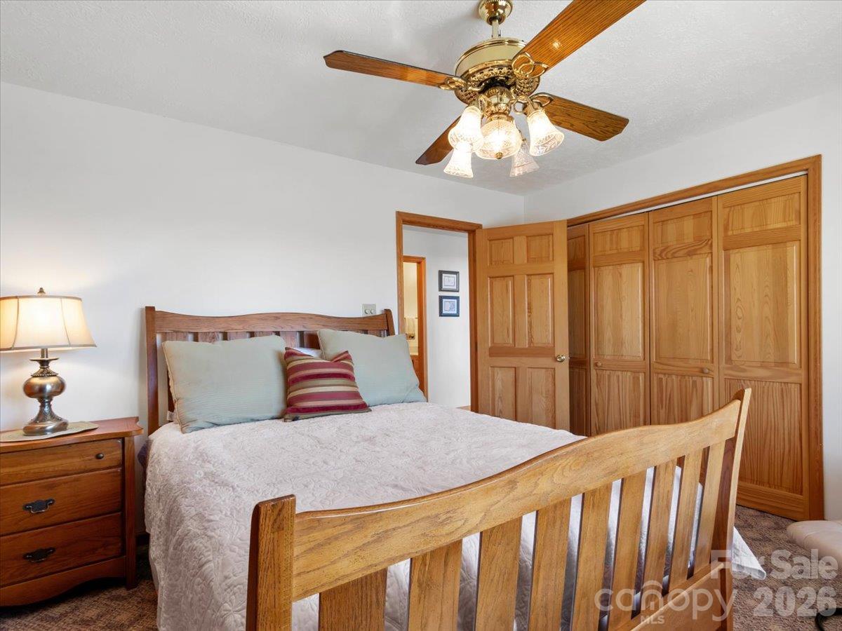 807 Pine Tree Road Property Photo 34
