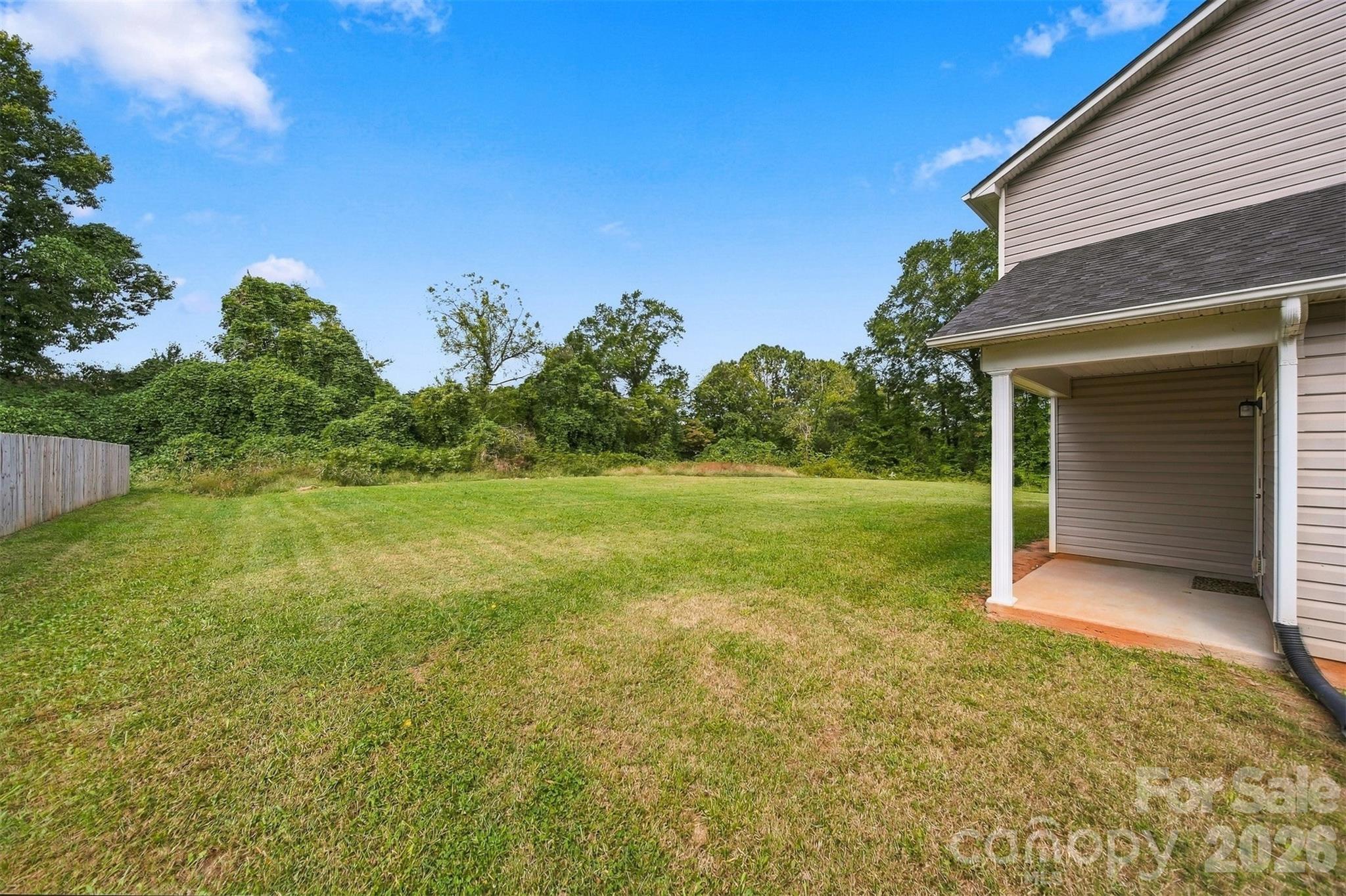 929 Grace Street Property Photo 2