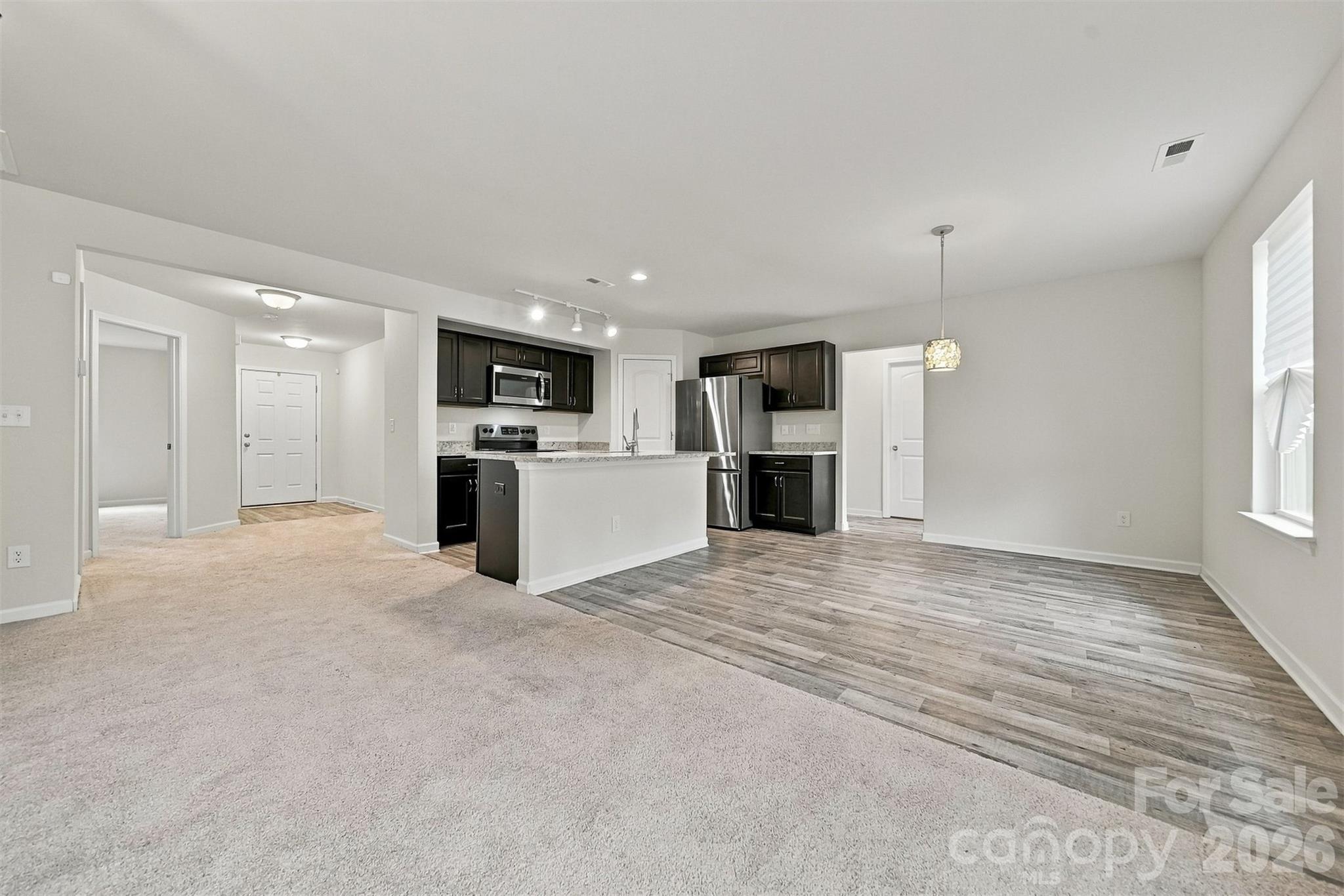 929 Grace Street Property Photo 5