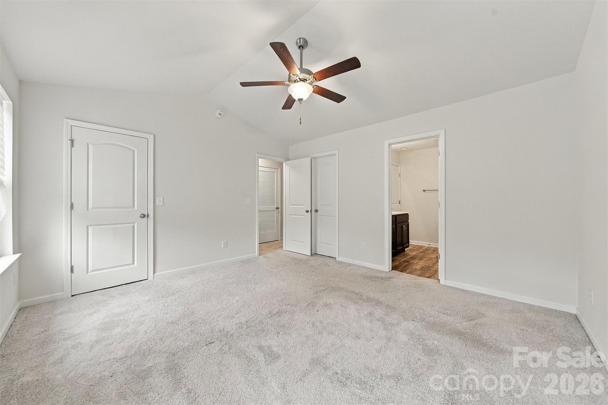 929 Grace Street Property Photo 17