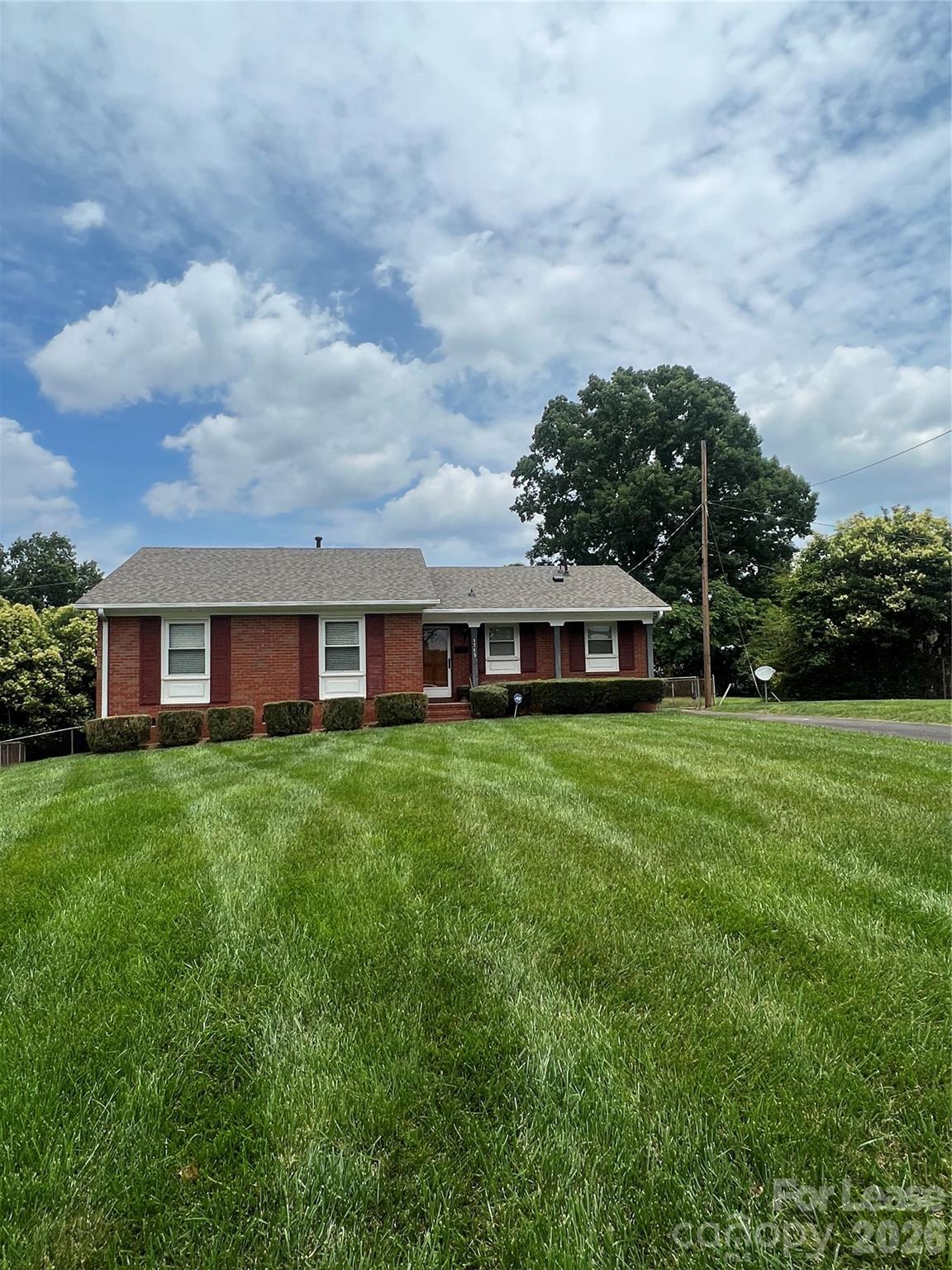 1715 Bondale Place Property Photo 1