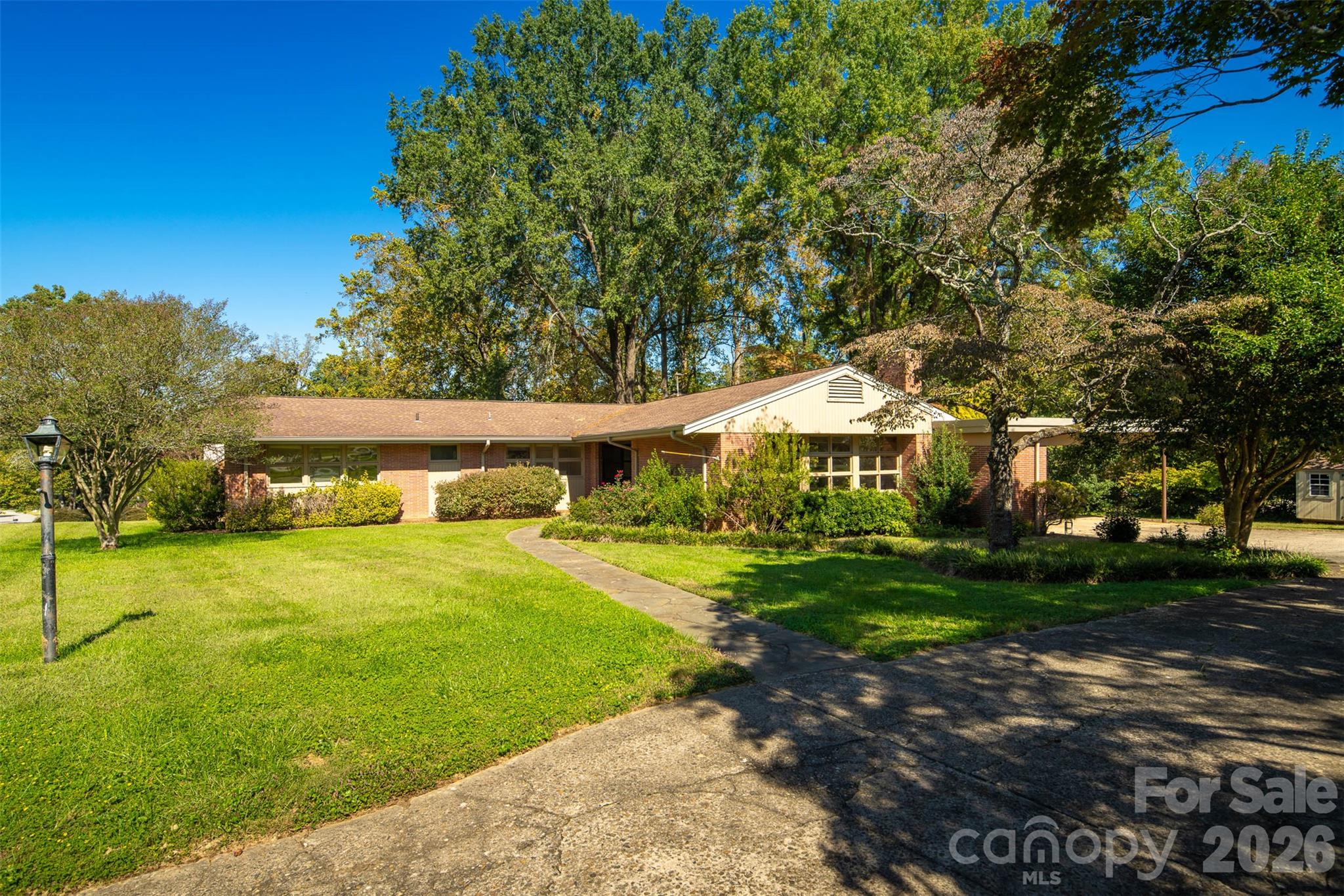 160 17th Avenue Property Photo 1