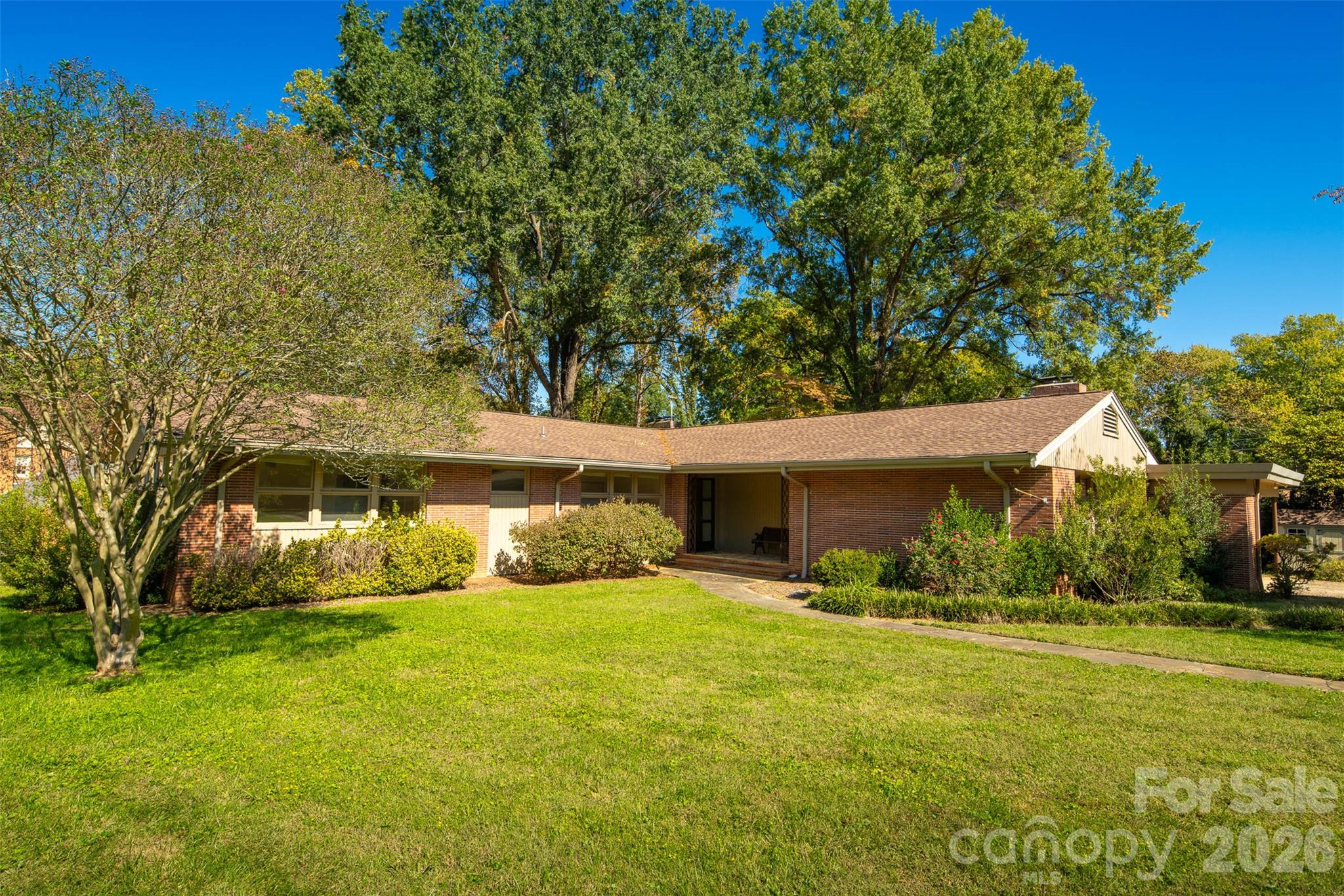 160 17th Avenue Property Photo 2