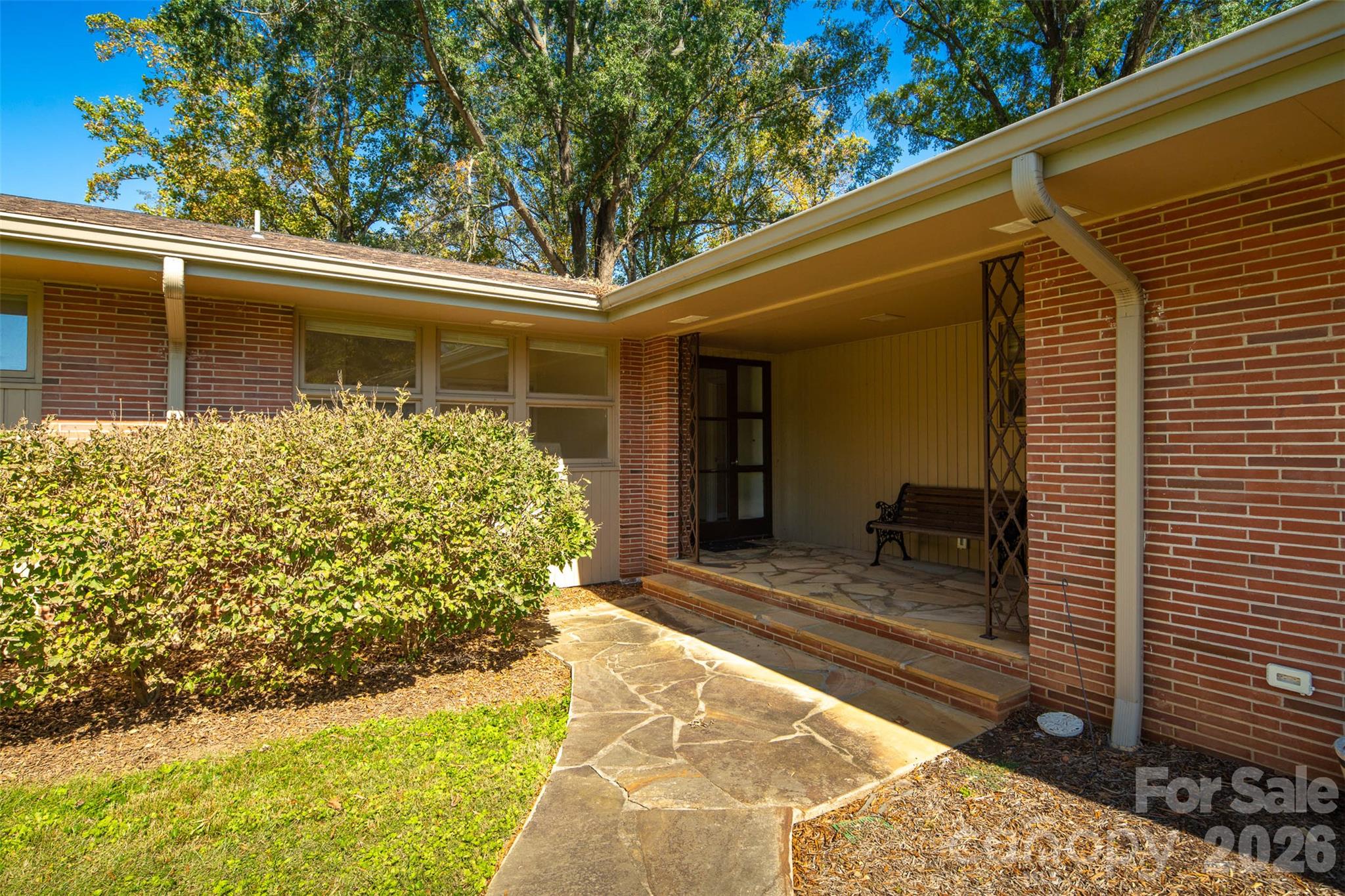 160 17th Avenue Property Photo 3