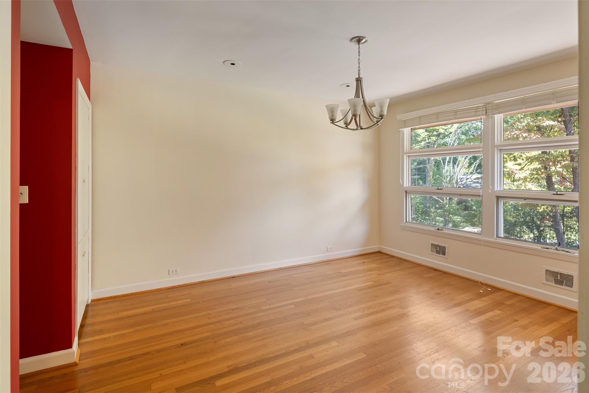160 17th Avenue Property Photo 8