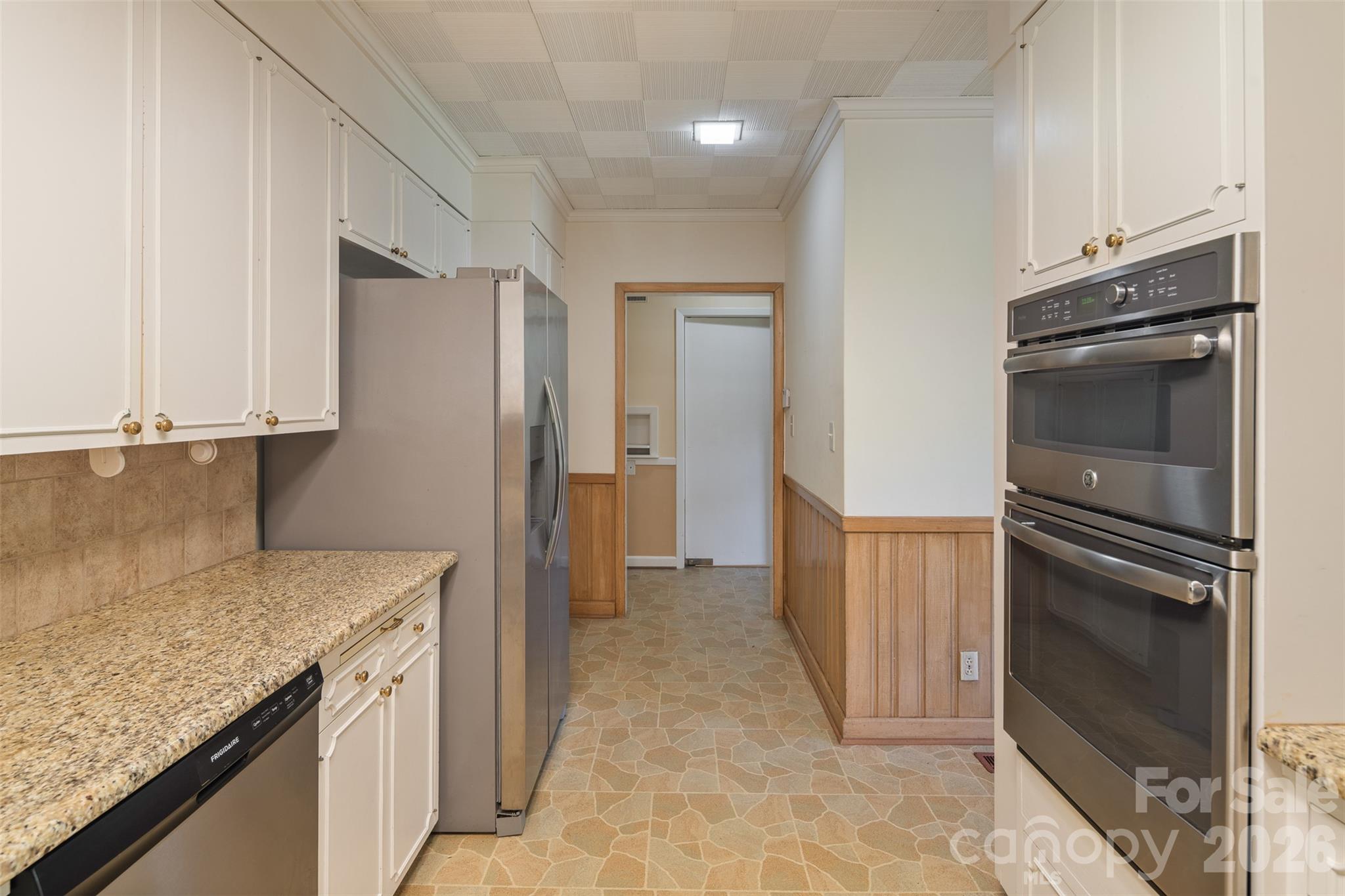 160 17th Avenue Property Photo 13