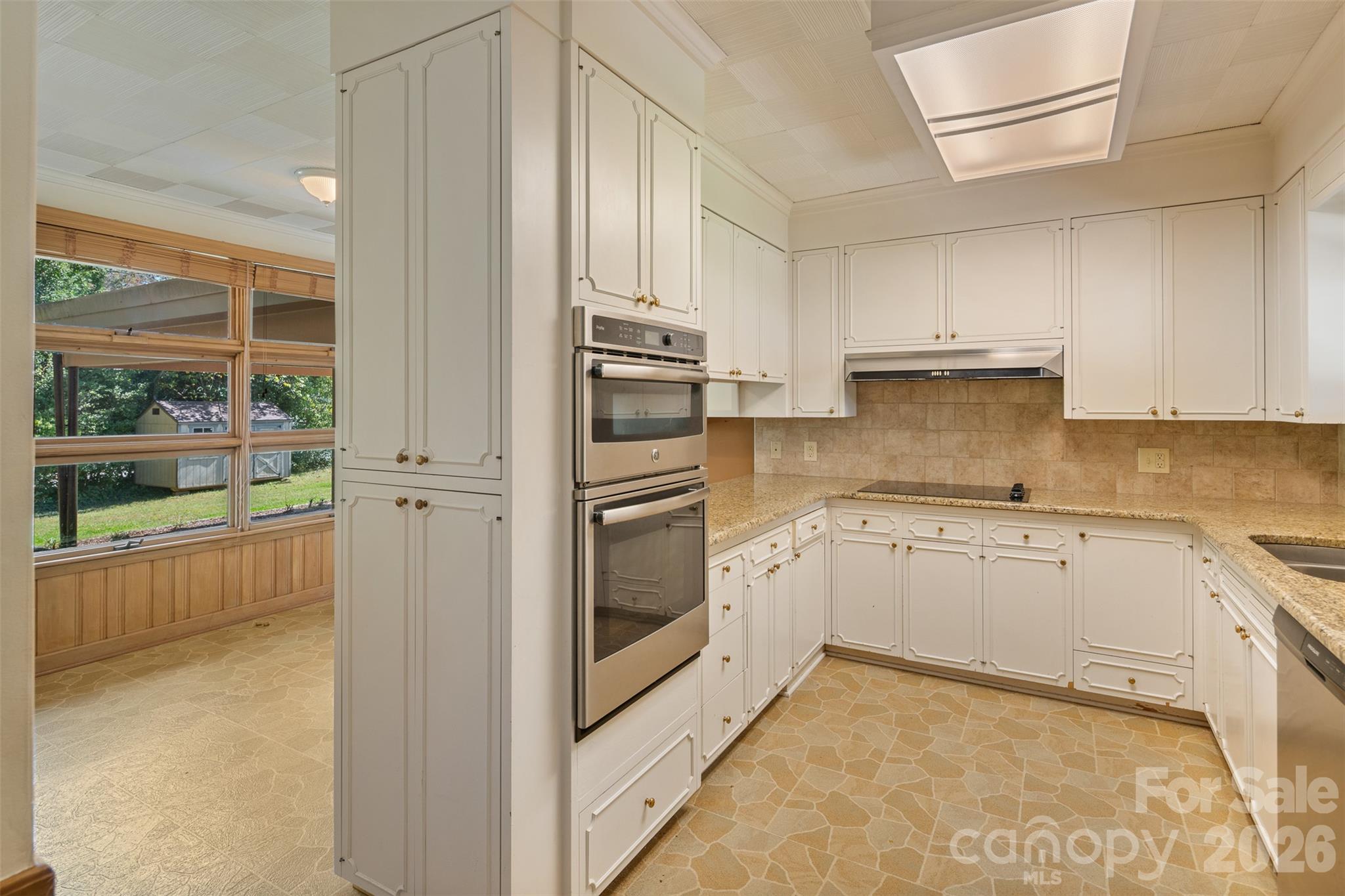 160 17th Avenue Property Photo 15