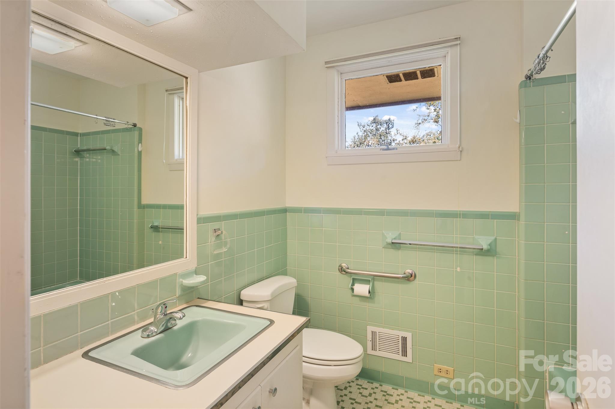 160 17th Avenue Property Photo 30
