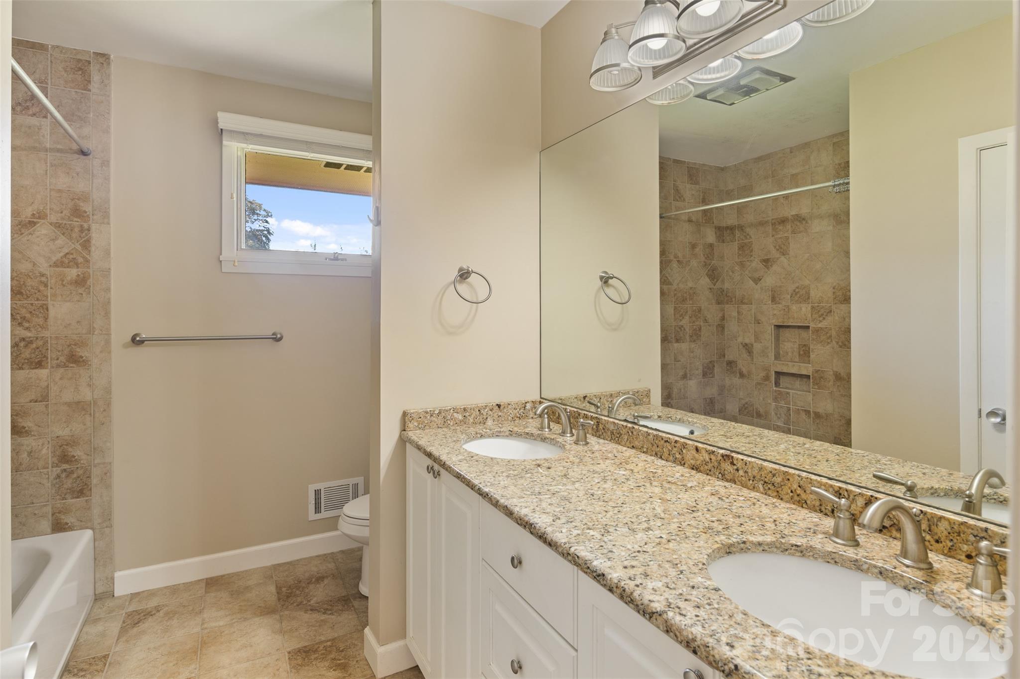 160 17th Avenue Property Photo 36