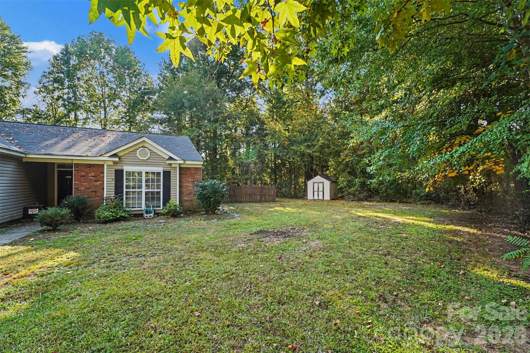 706 White Oak Lane Property Photo 5