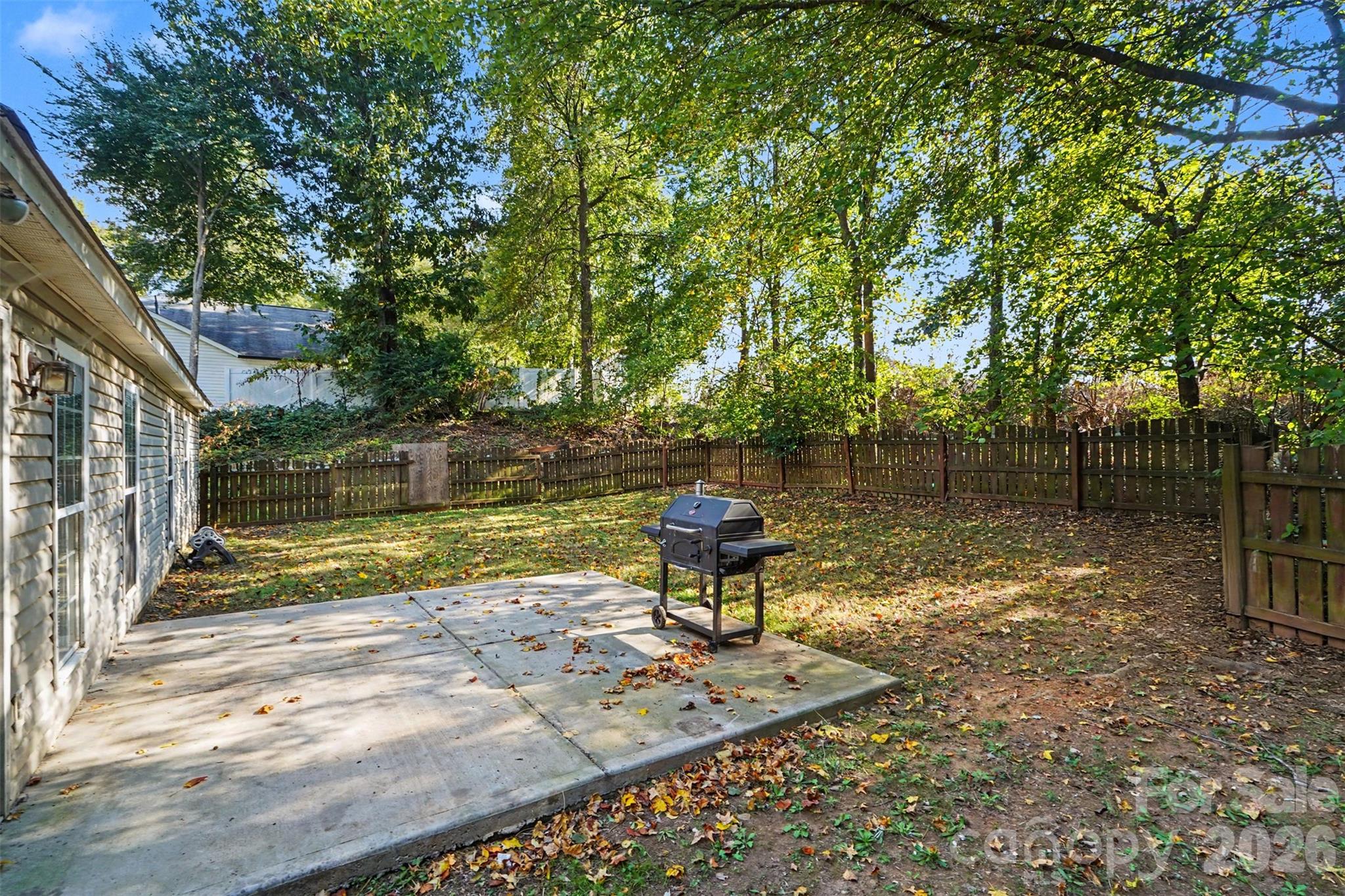 706 White Oak Lane Property Photo 25