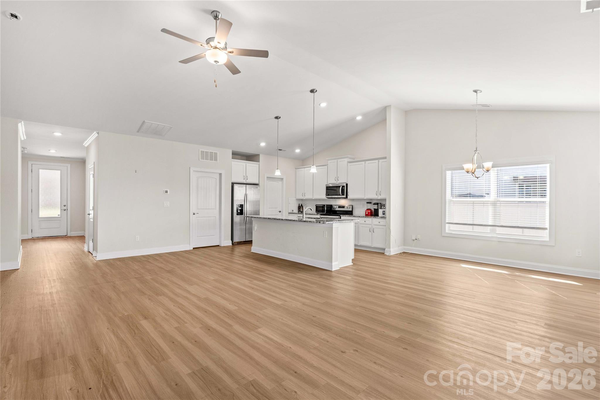 123 Tanner Loop Property Photo 6