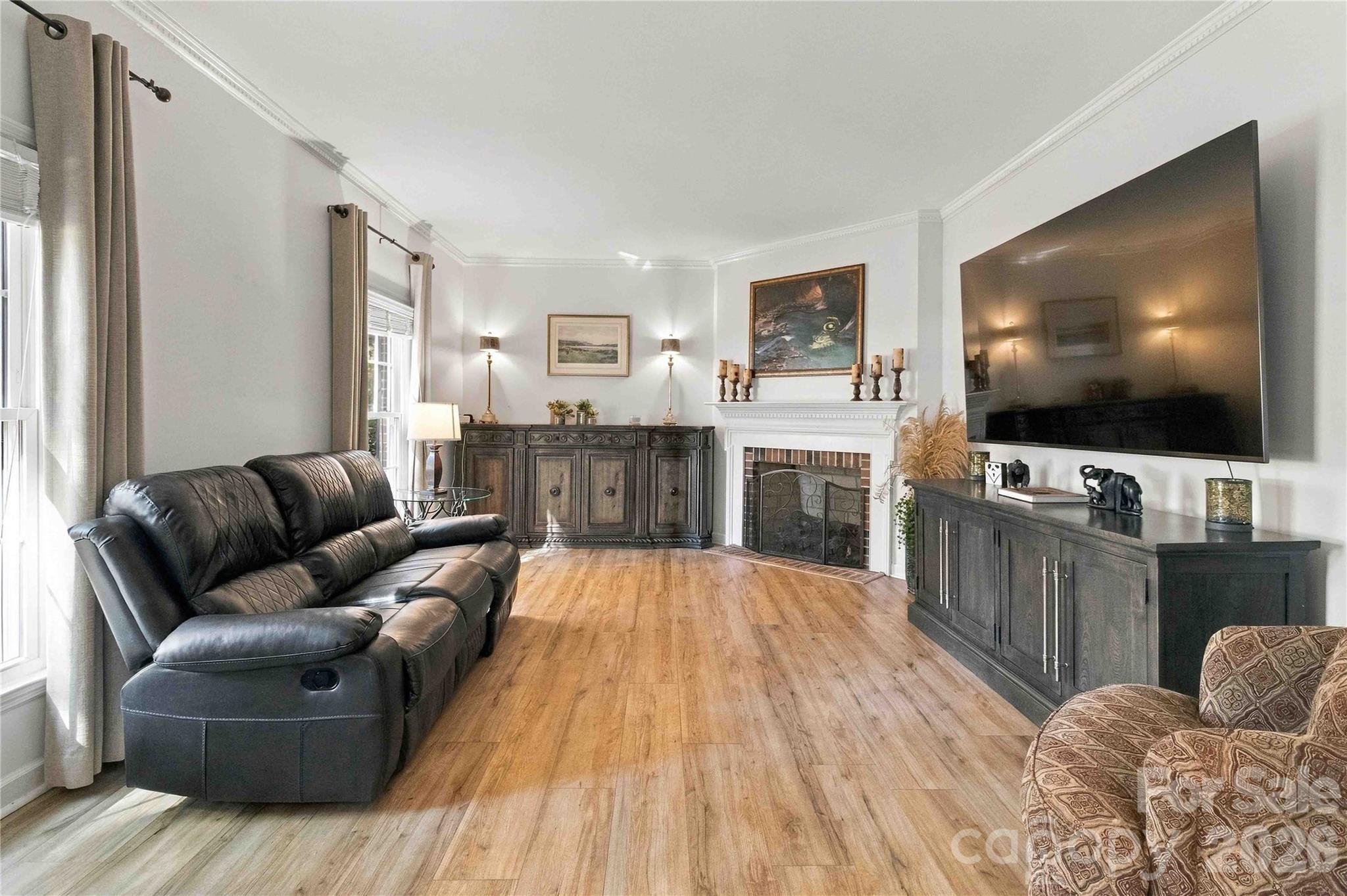 1247 Trailstream Drive Property Photo 8