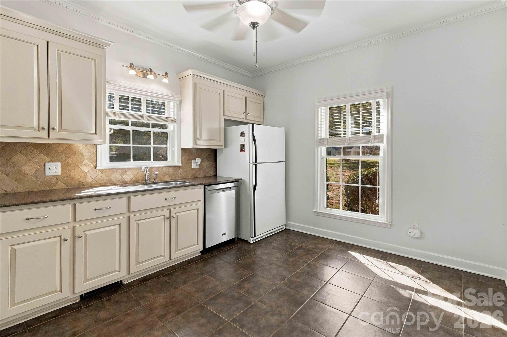 1247 Trailstream Drive Property Photo 14