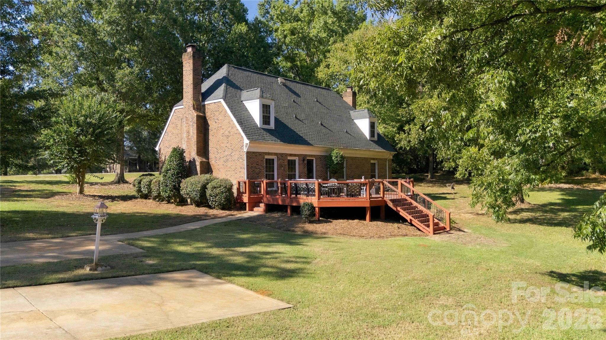 1247 Trailstream Drive Property Photo 37
