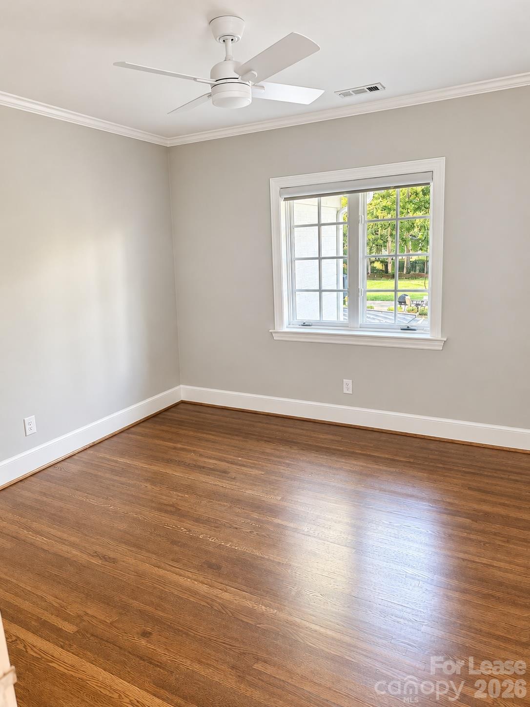 1524 S Wendover Road Property Photo 16