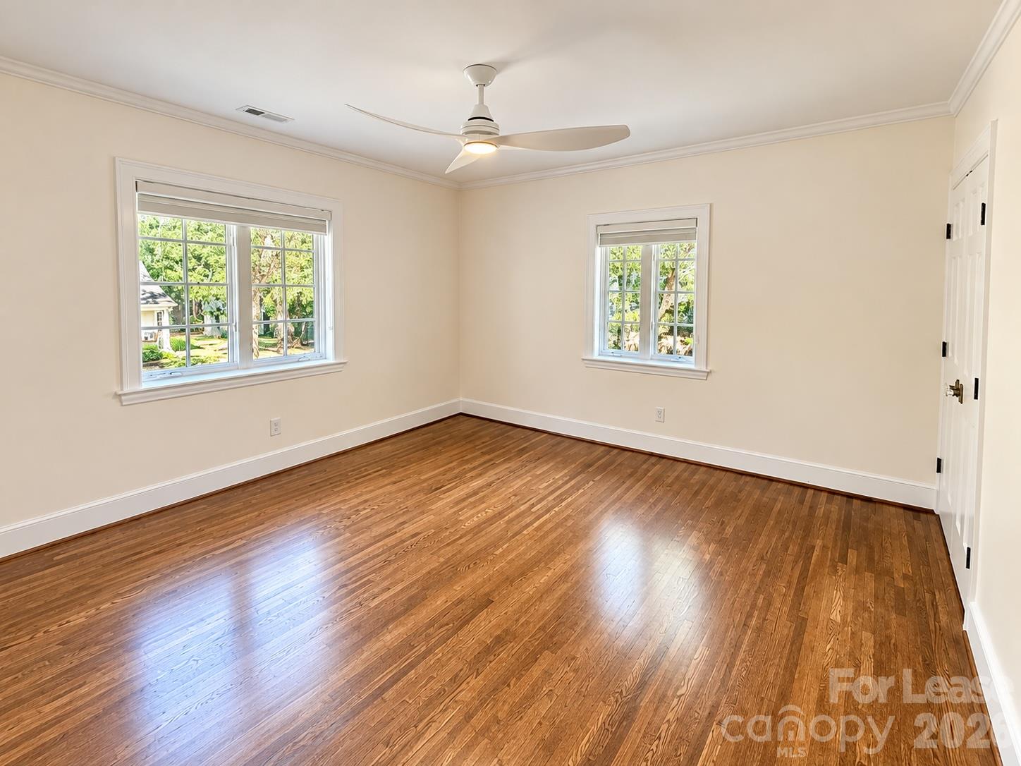 1524 S Wendover Road Property Photo 17