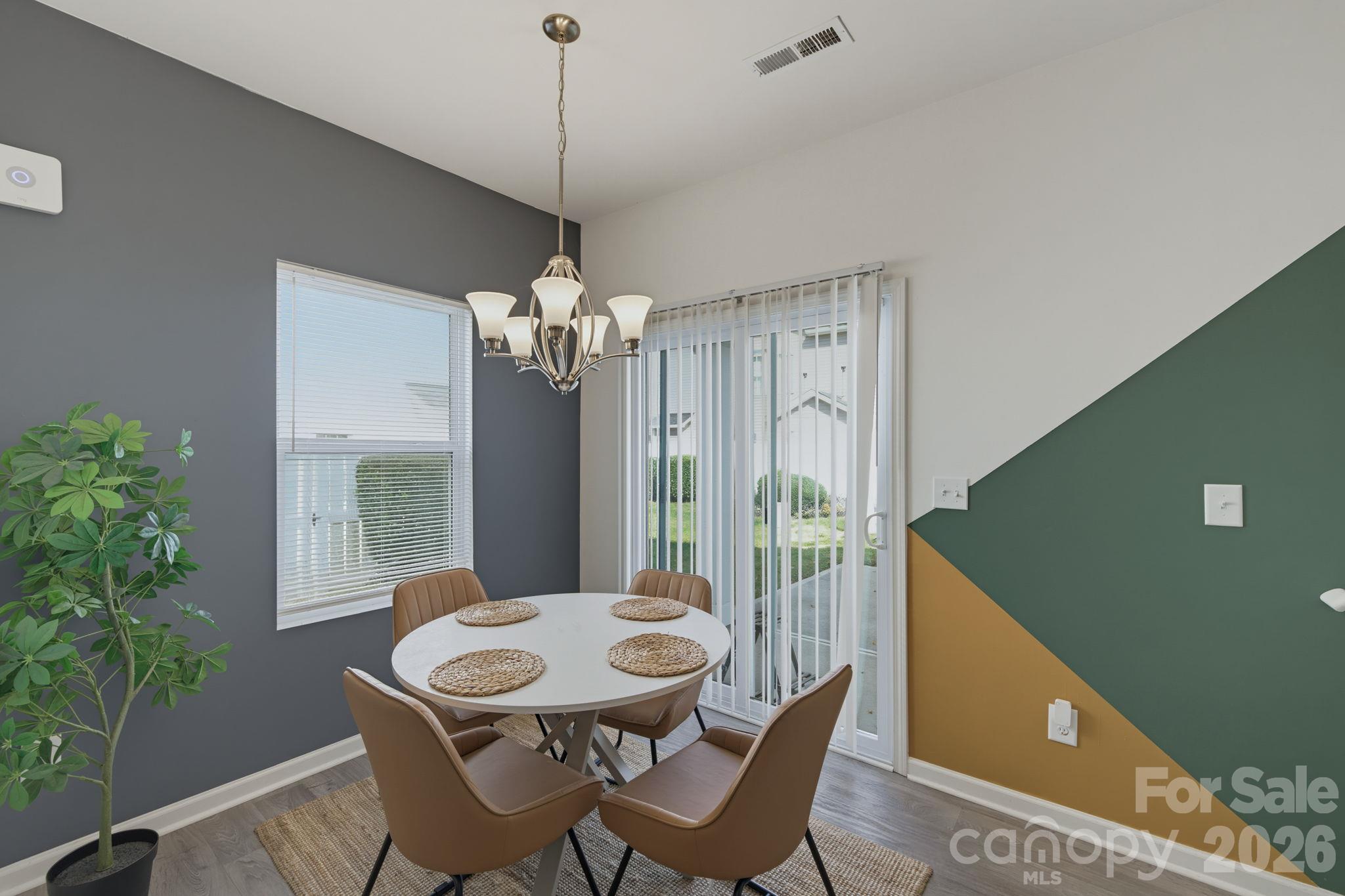 1157 Triece Lane Property Photo 12
