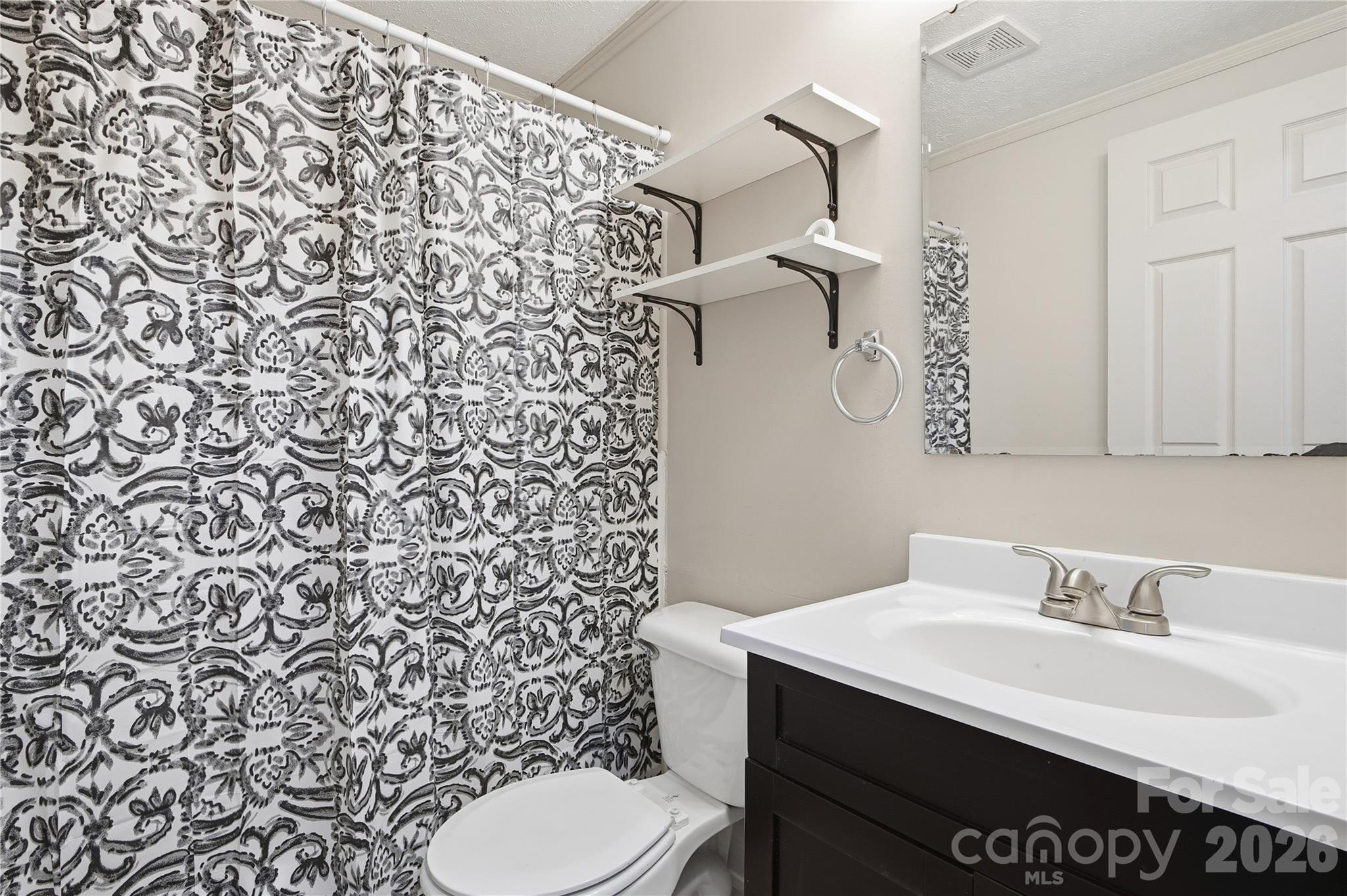690 Rama Wood Drive Property Photo 11