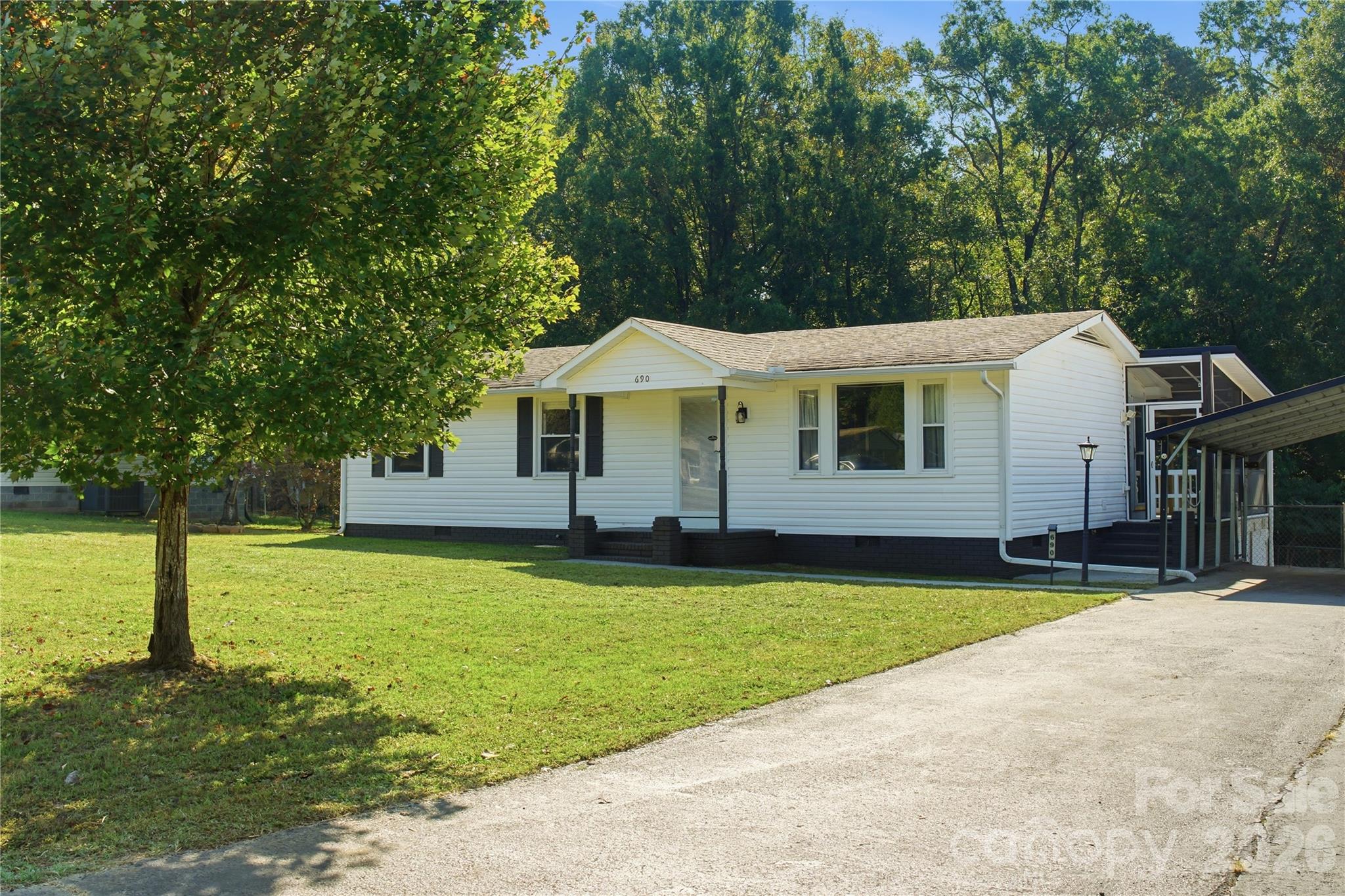 690 Rama Wood Drive Property Photo 20