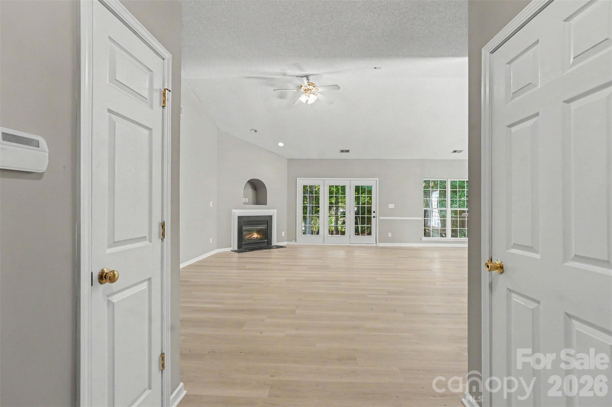 131 Devon Forest Drive Property Photo 5