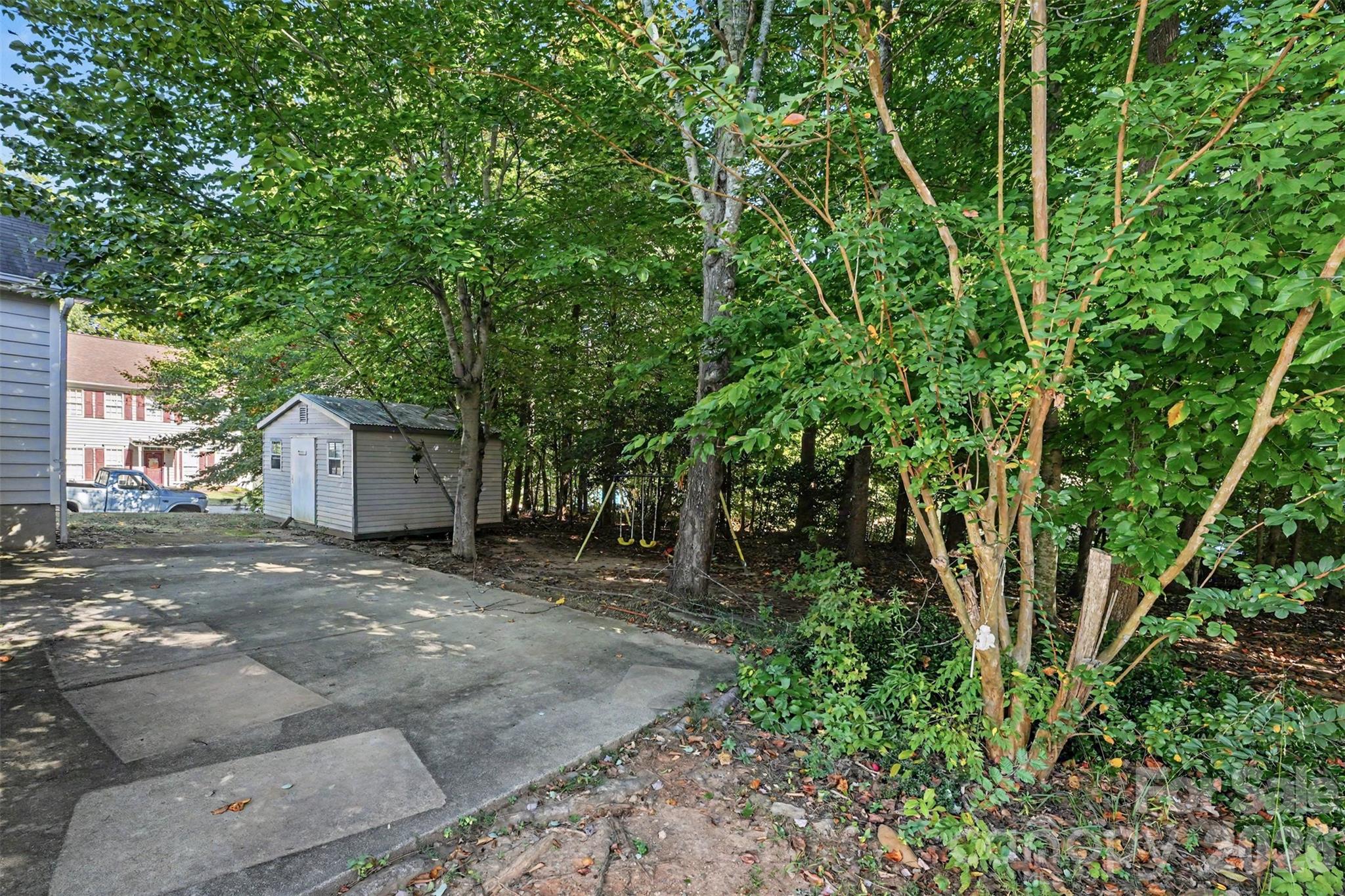 131 Devon Forest Drive Property Photo 29