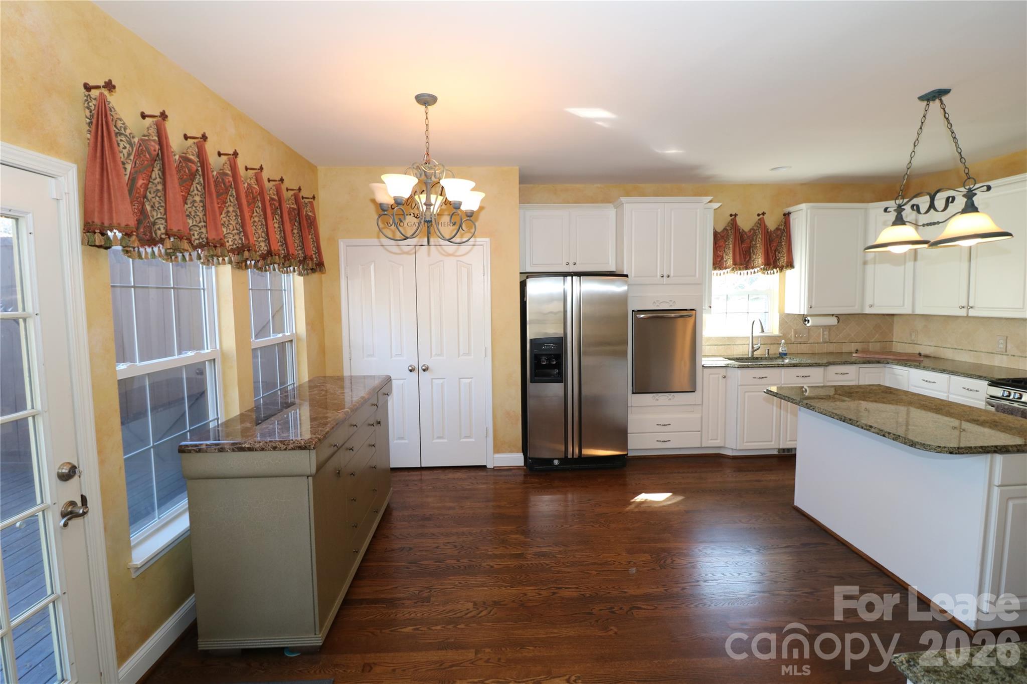 7710 Ninth Fairway Lane Property Photo 4