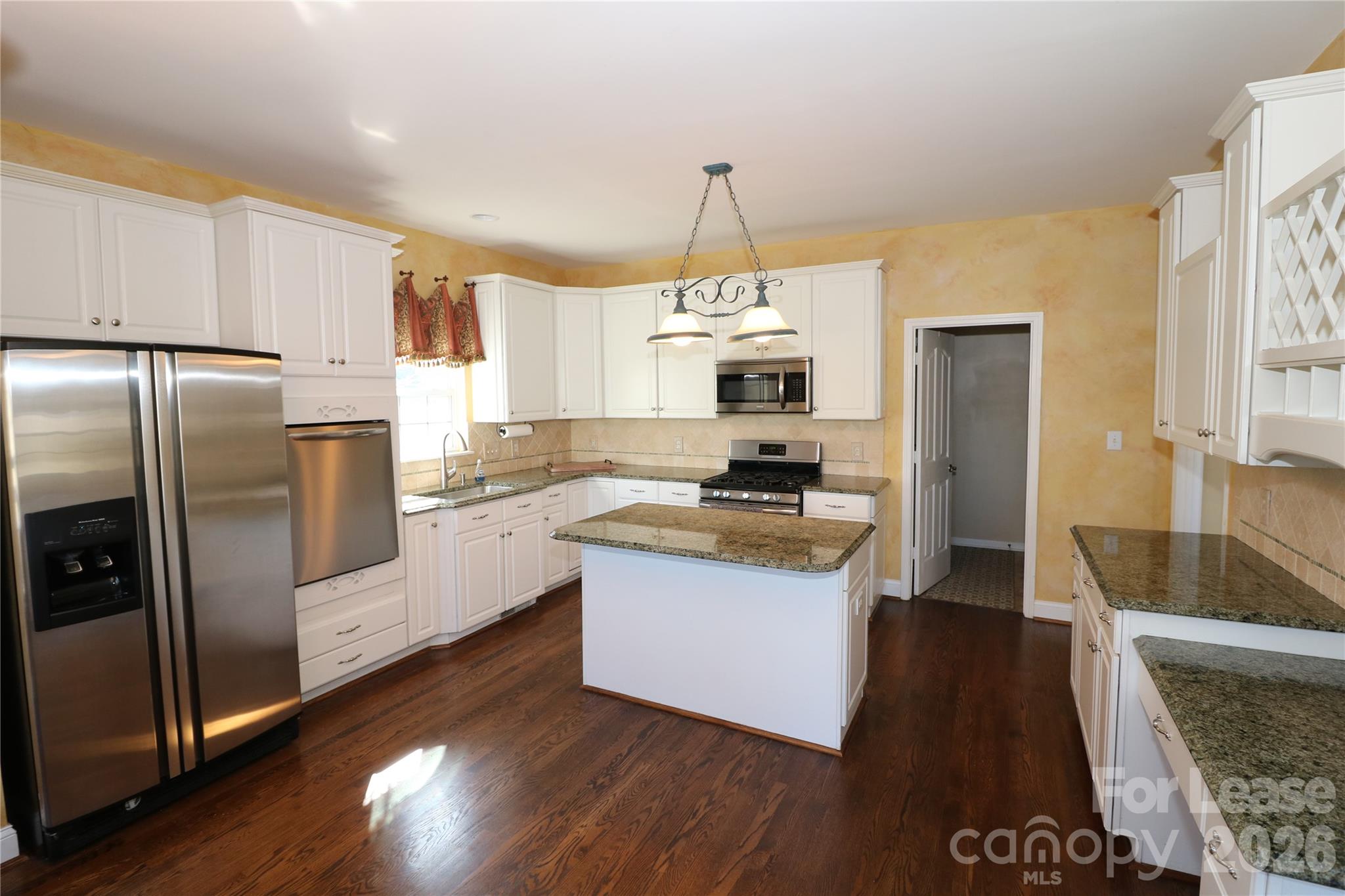 7710 Ninth Fairway Lane Property Photo 5