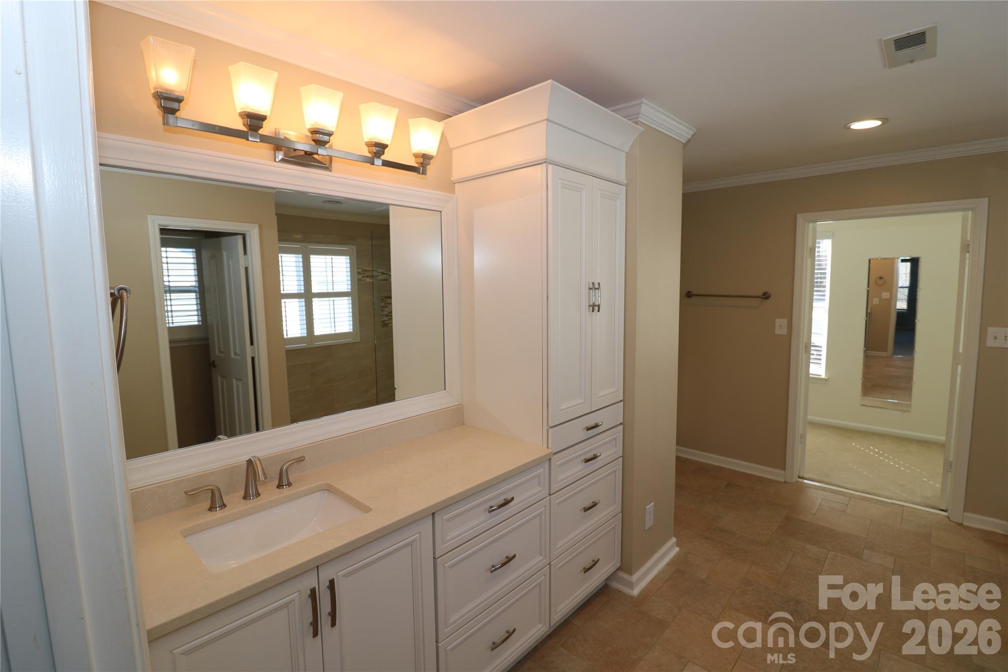 7710 Ninth Fairway Lane Property Photo 38