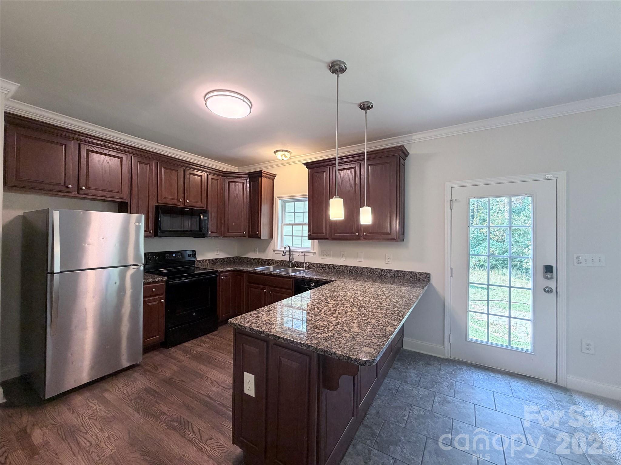 229 Delview Drive Property Photo 8