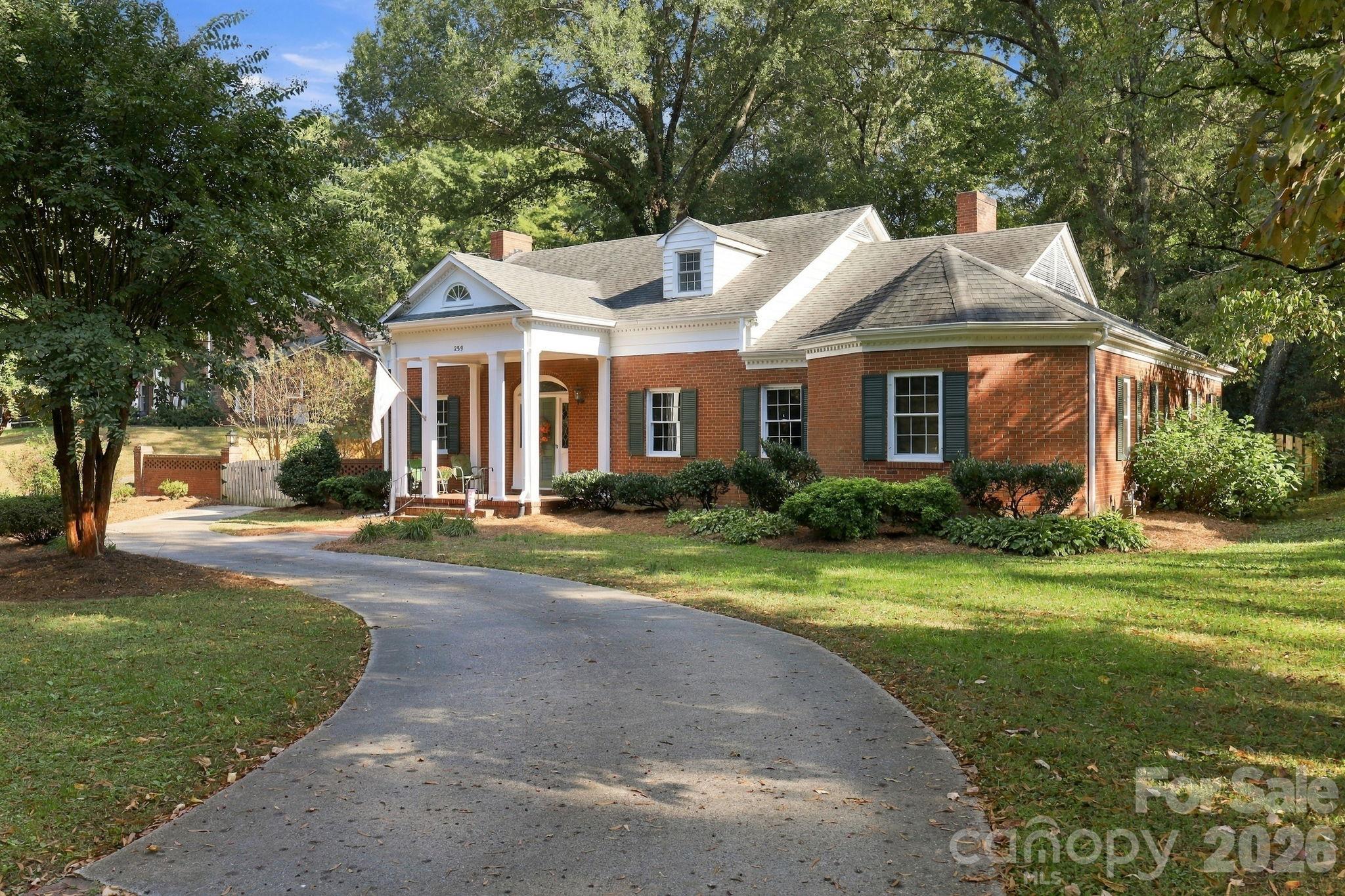 259 Sunset Street Property Photo 1