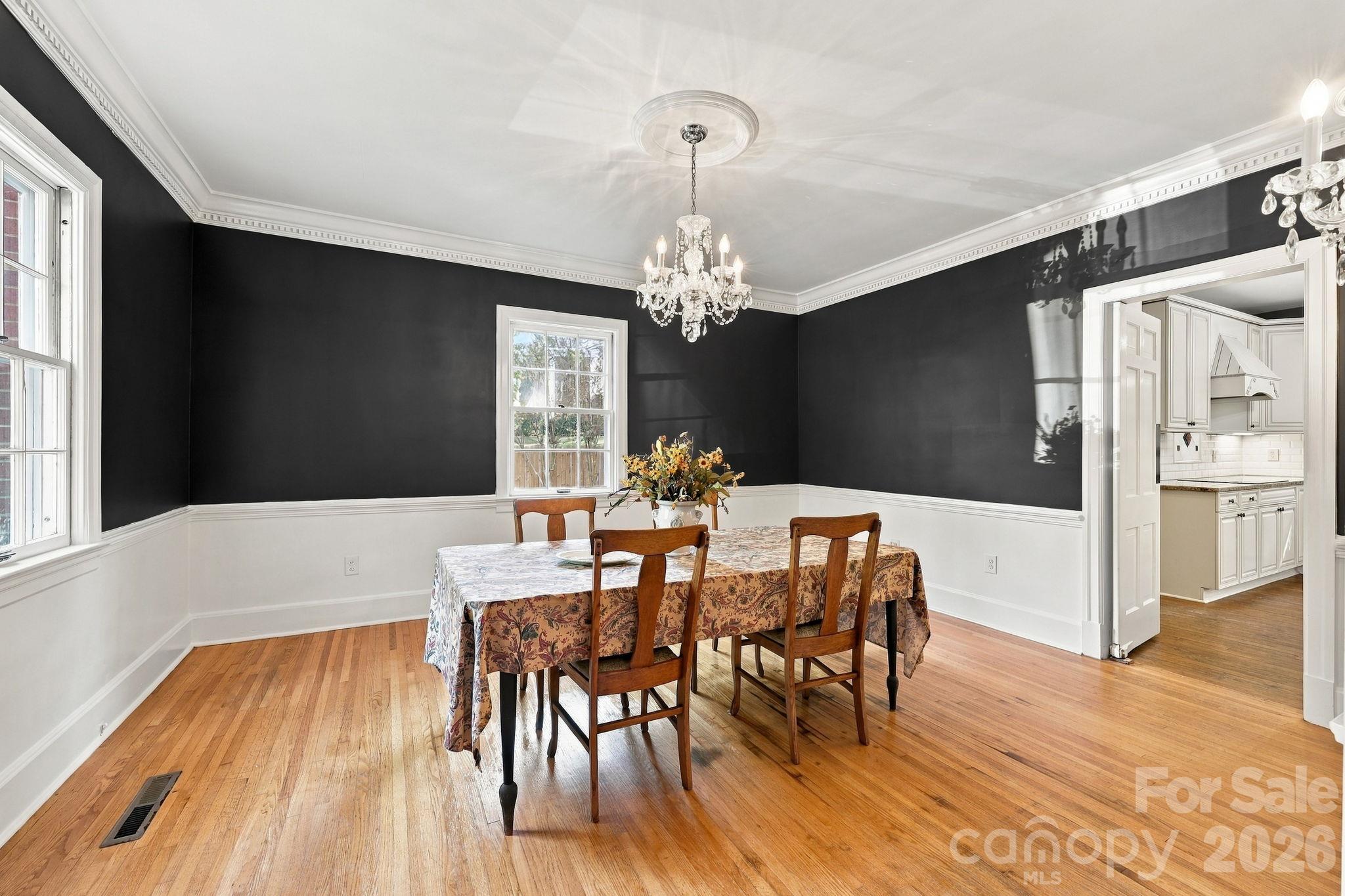 259 Sunset Street Property Photo 4
