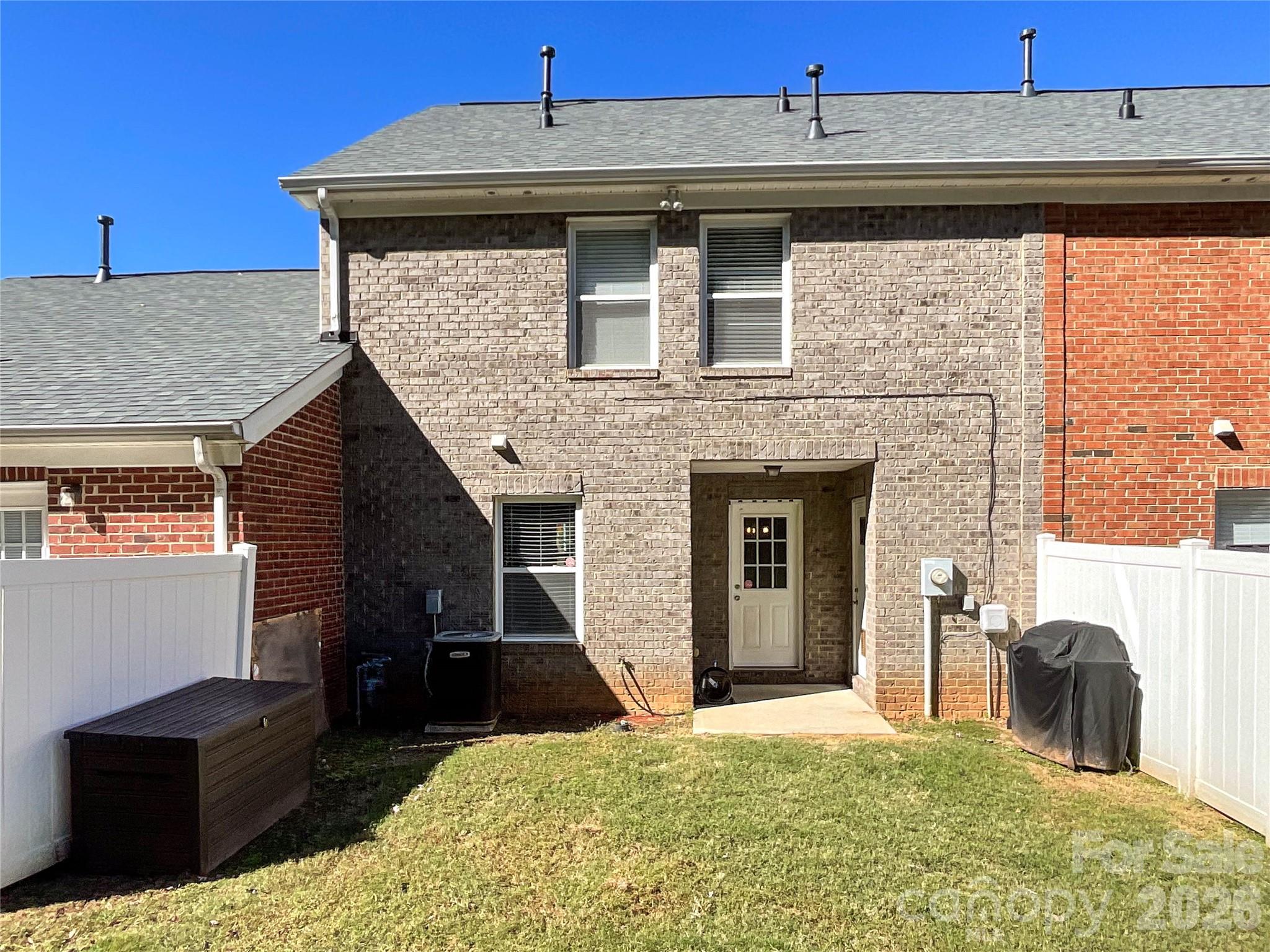 852 Tj Drive Property Photo 27