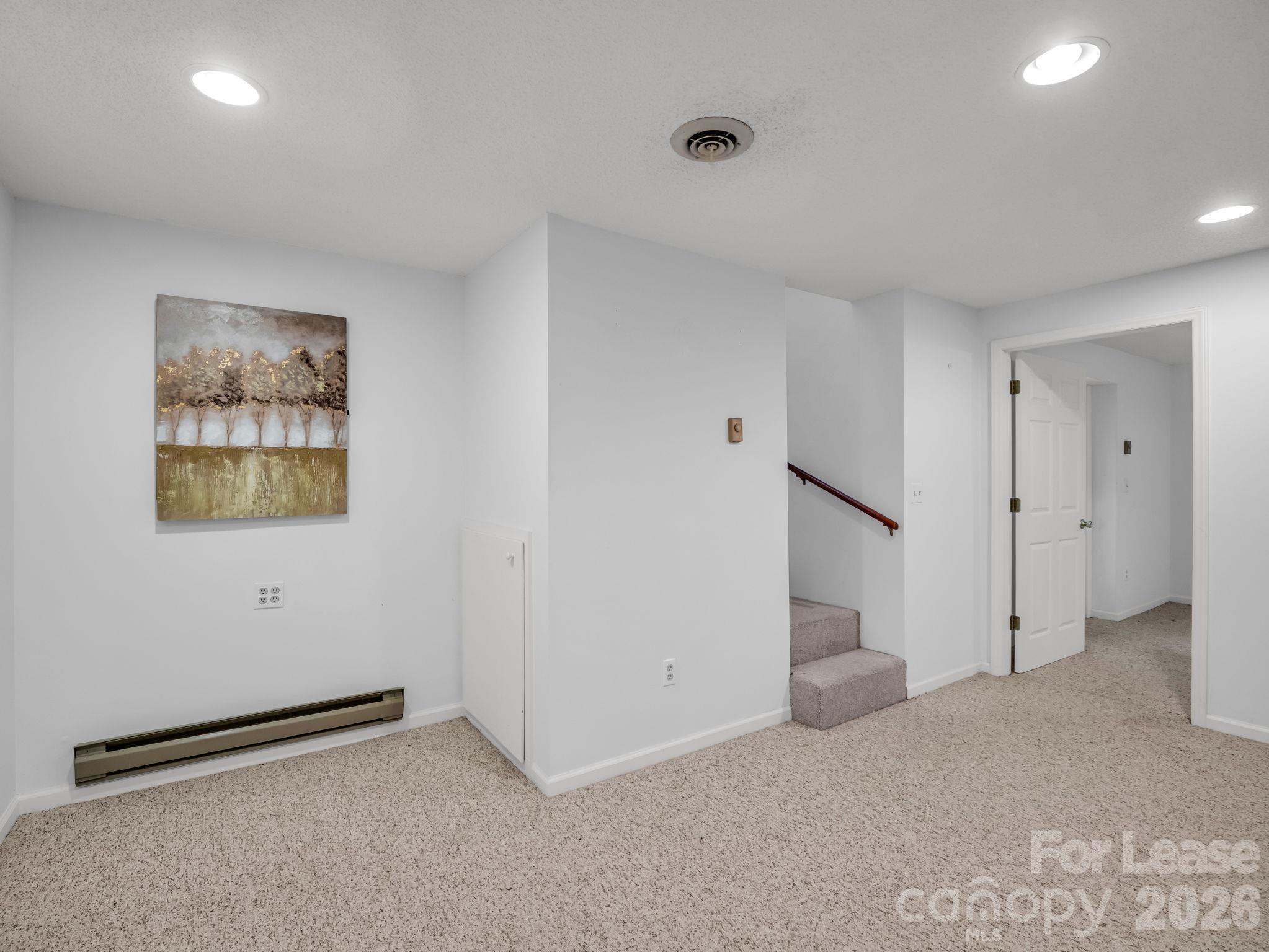 335 Melrose Avenue 111 Property Photo 30