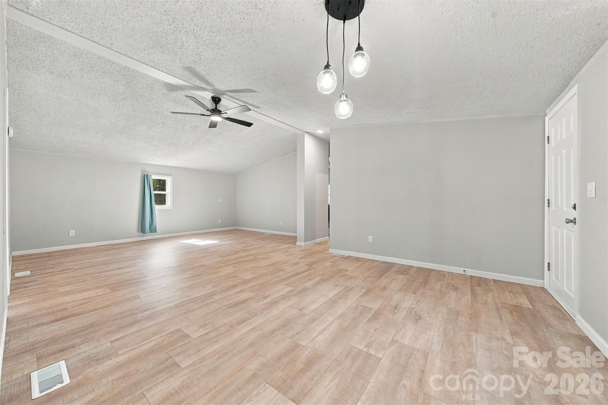 4236 Piney Road Property Photo 3