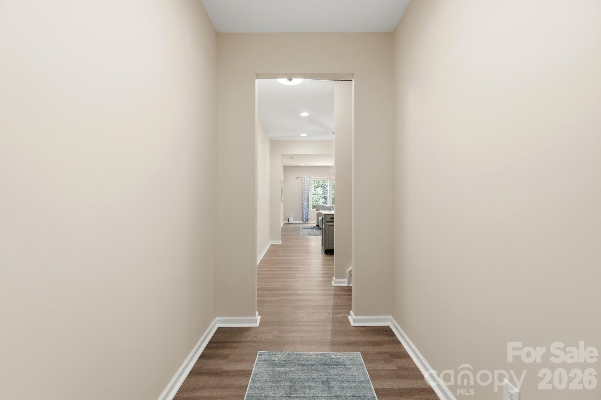 1138 Streamside Lane Property Photo 7