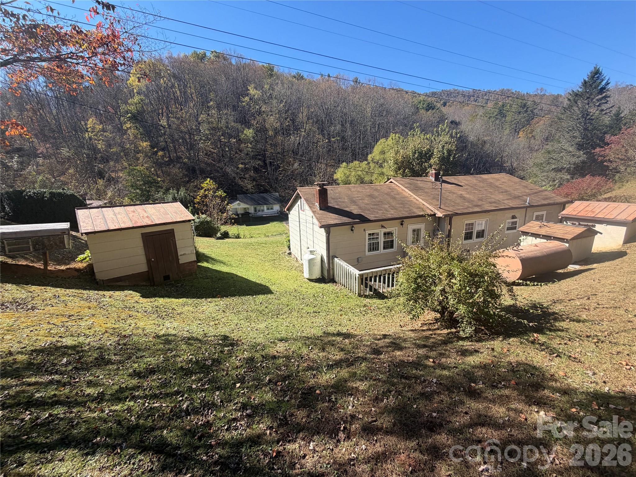 338 Sweet Creek Road Property Photo 2