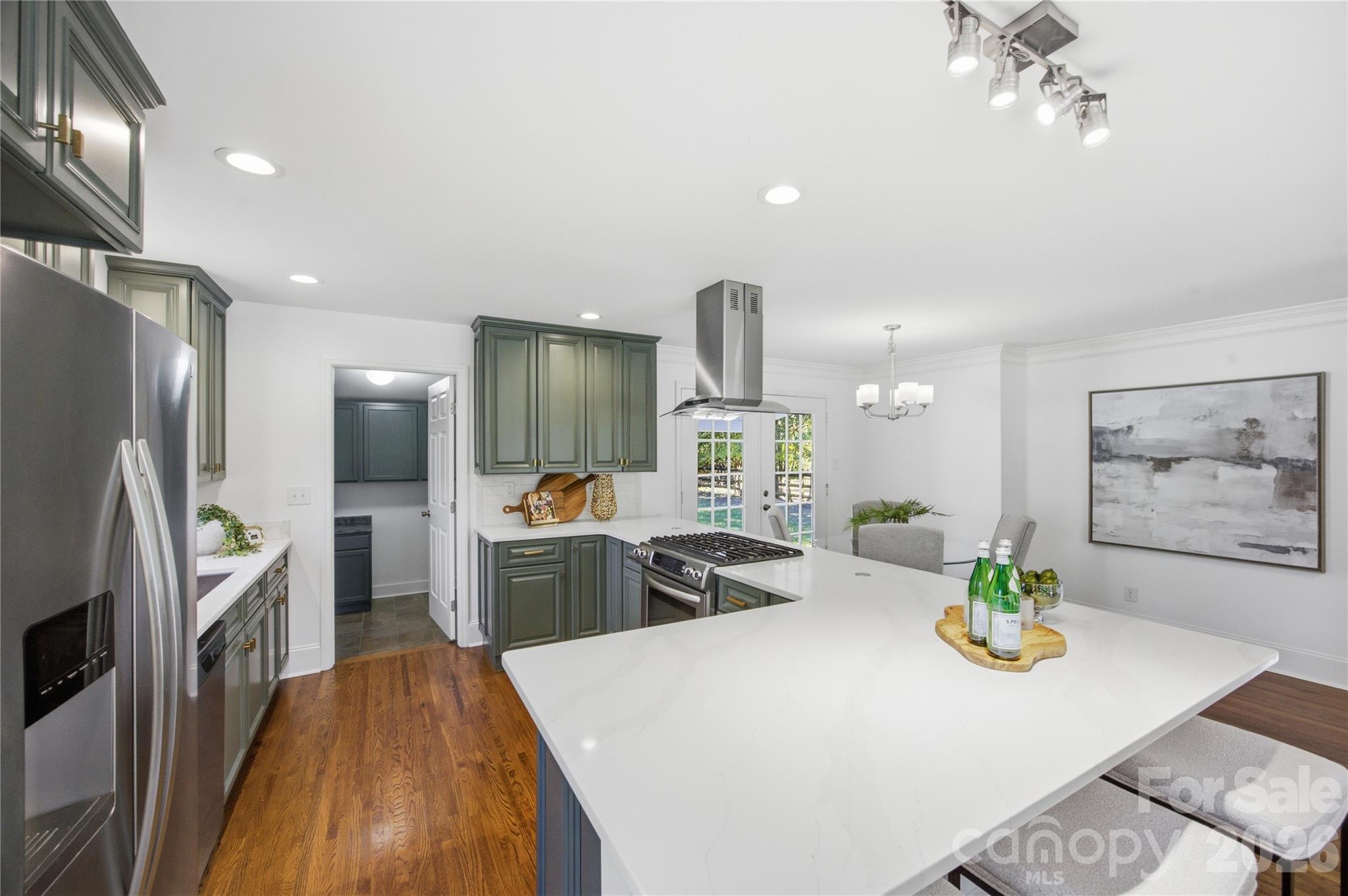 4809 Walden Court Property Photo 7