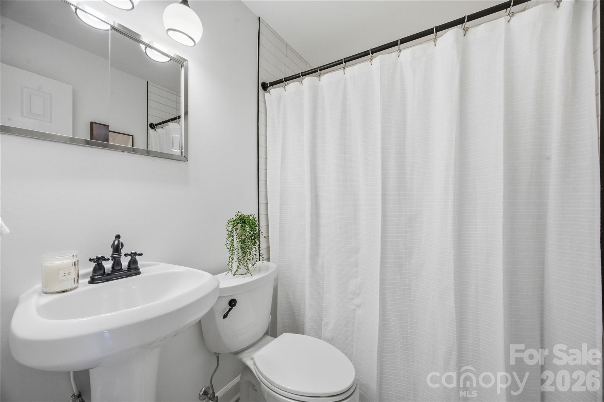 4809 Walden Court Property Photo 23