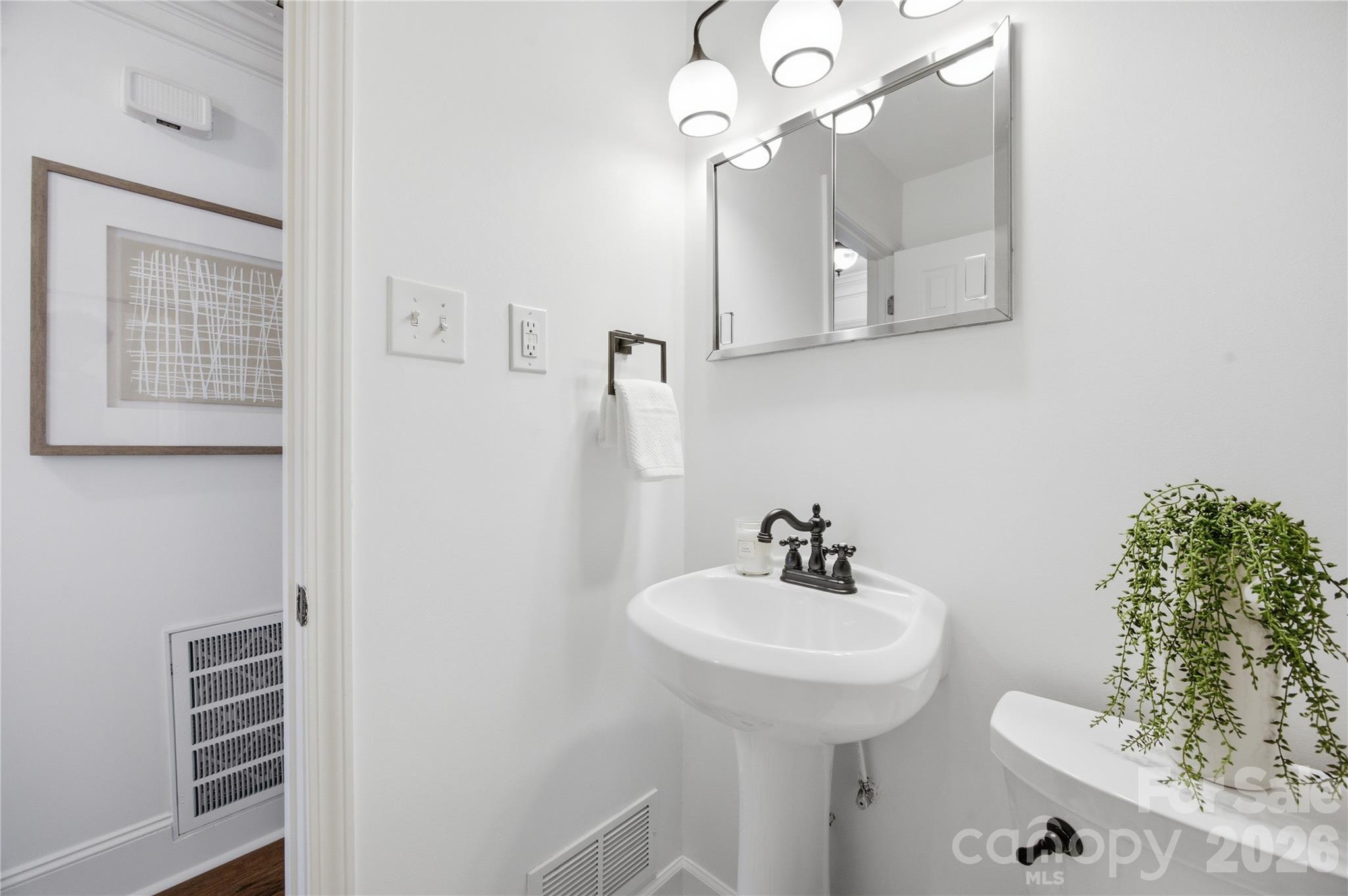 4809 Walden Court Property Photo 24
