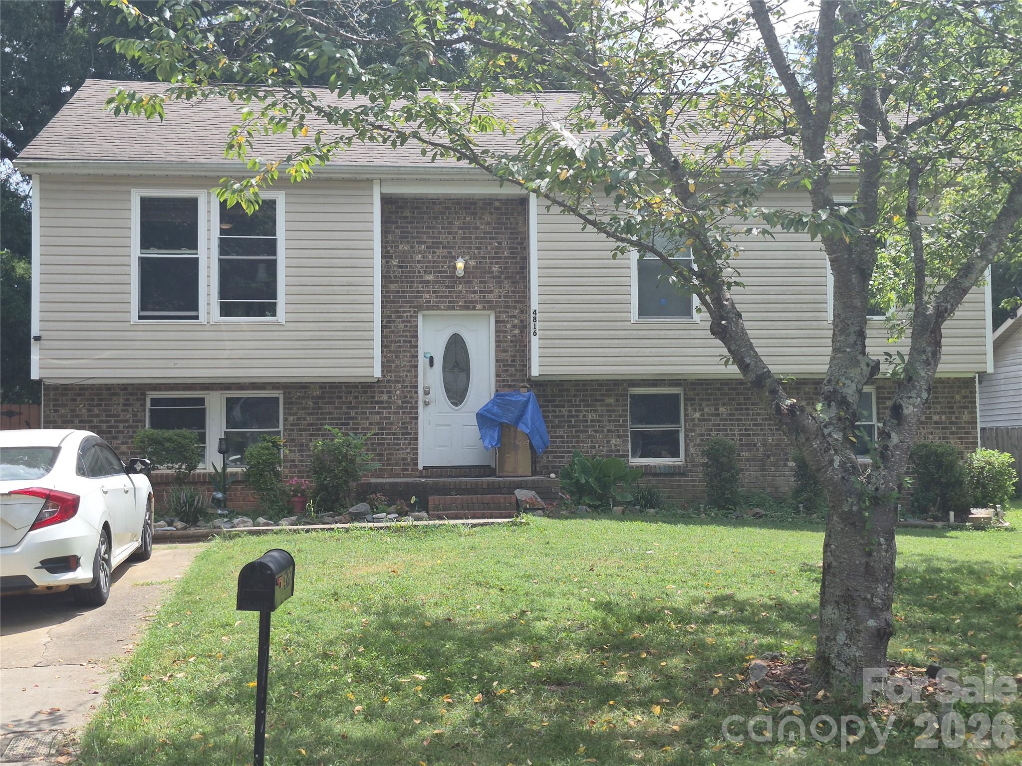 4816 Harri Ann Drive Property Photo 1