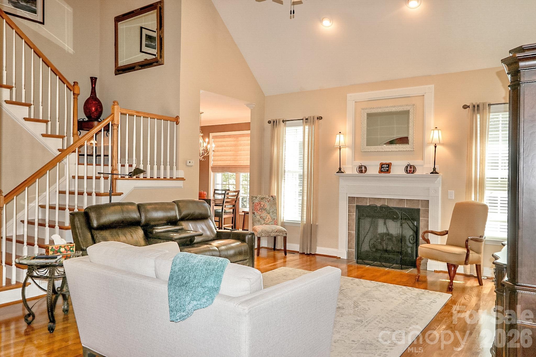 2122 Walnut Crossing Run Property Photo 8