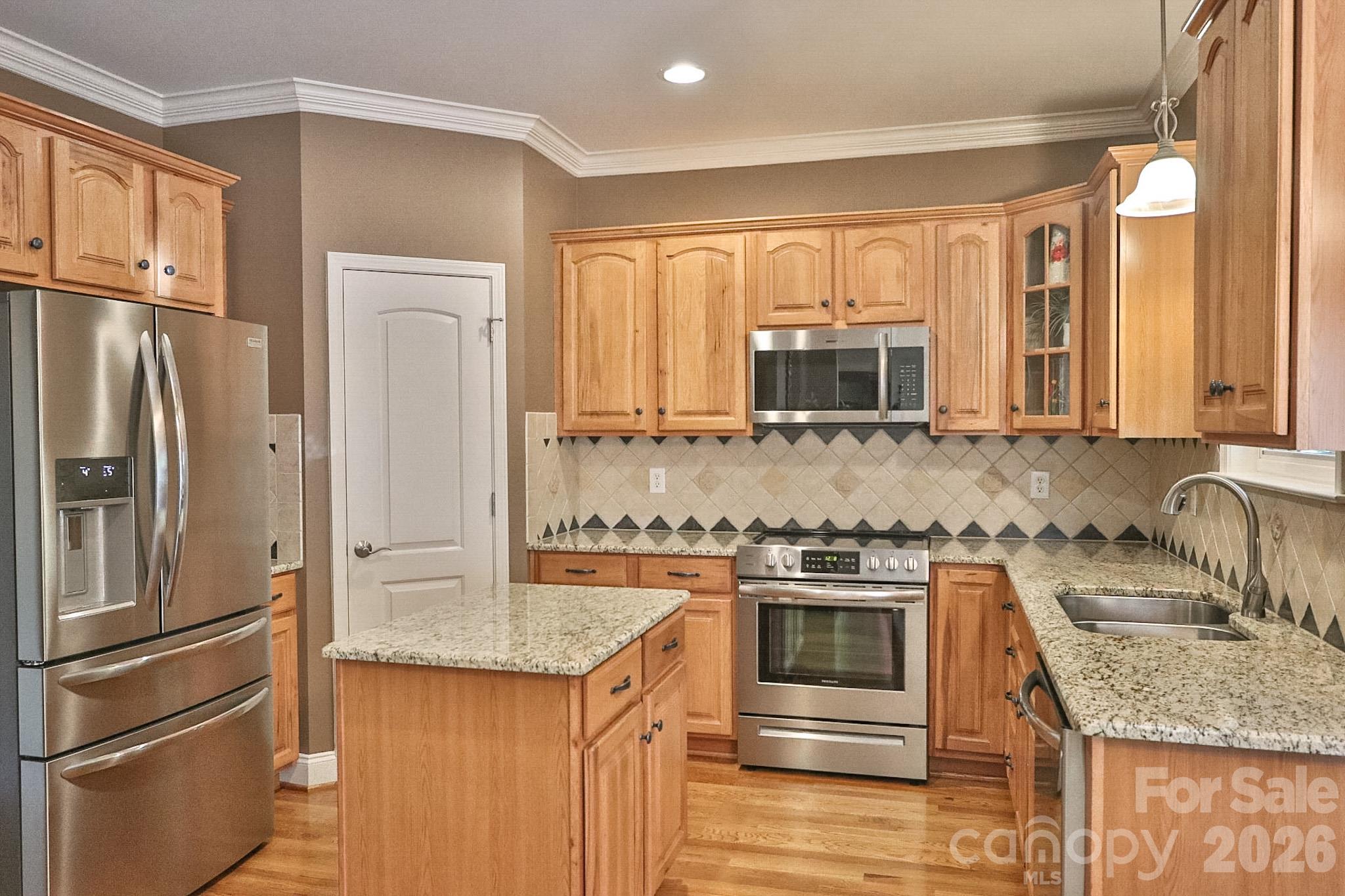 2122 Walnut Crossing Run Property Photo 9