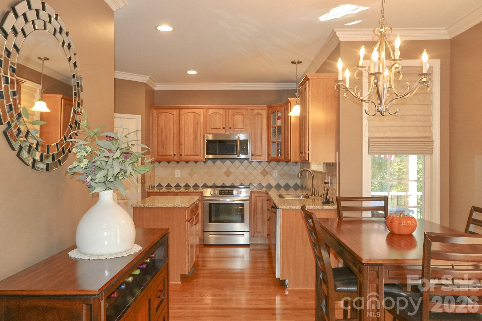 2122 Walnut Crossing Run Property Photo 11